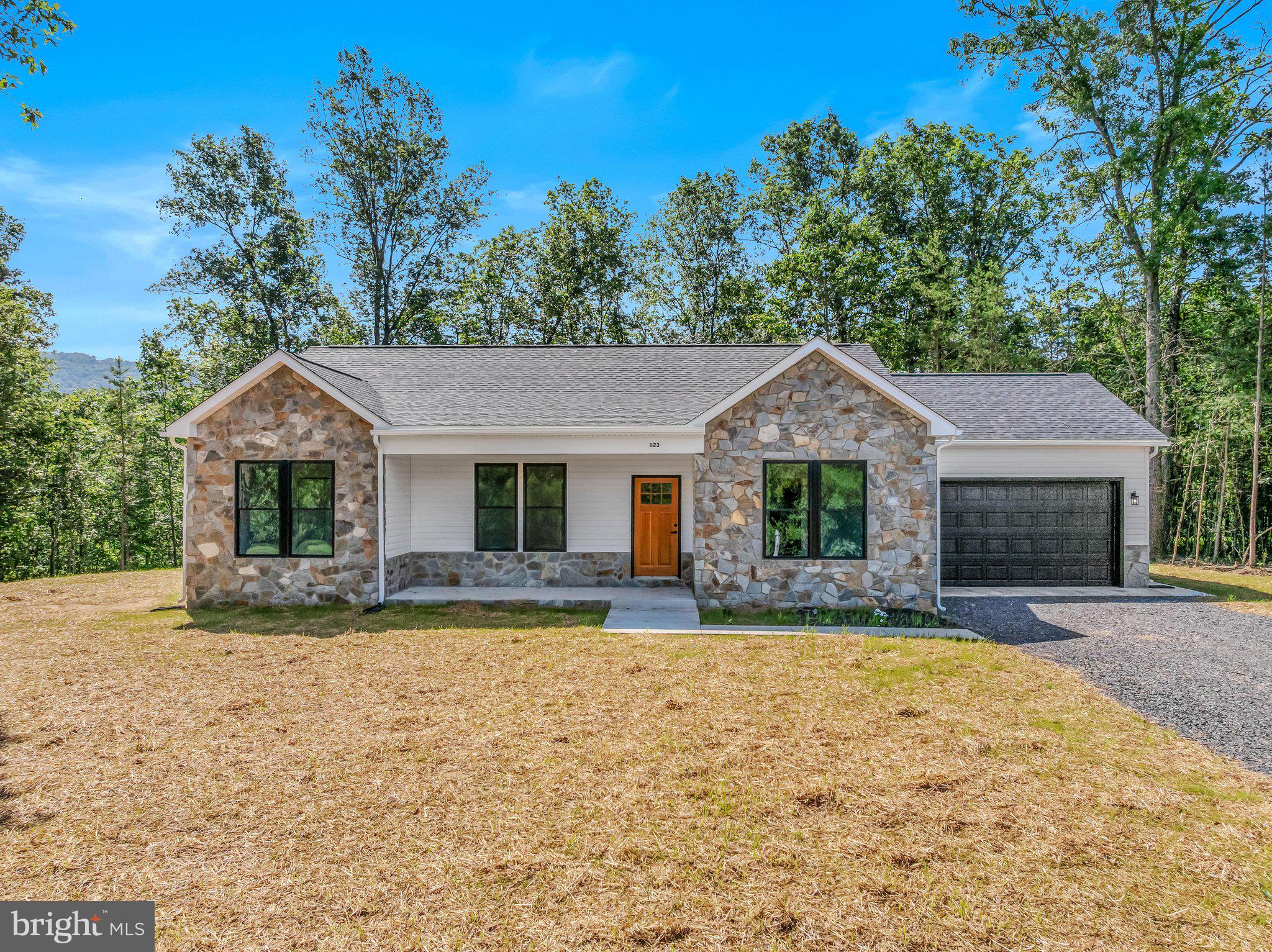 123 JENKINS RD