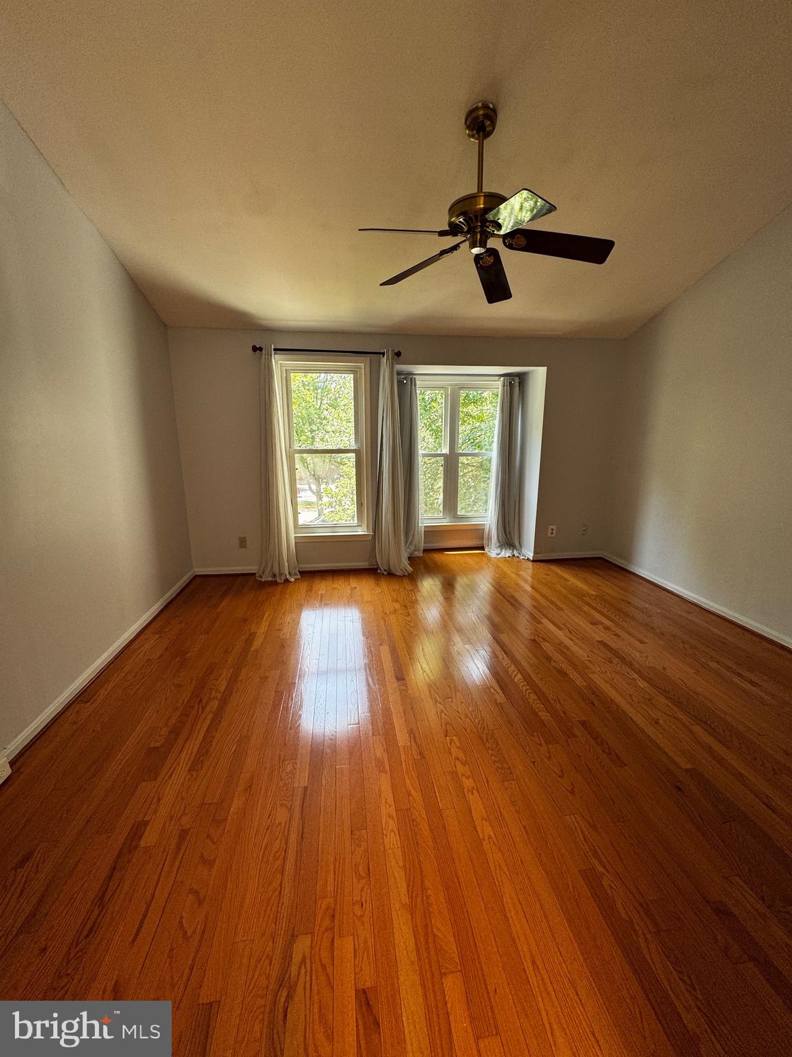 KINGSTOWNE - Residential Lease