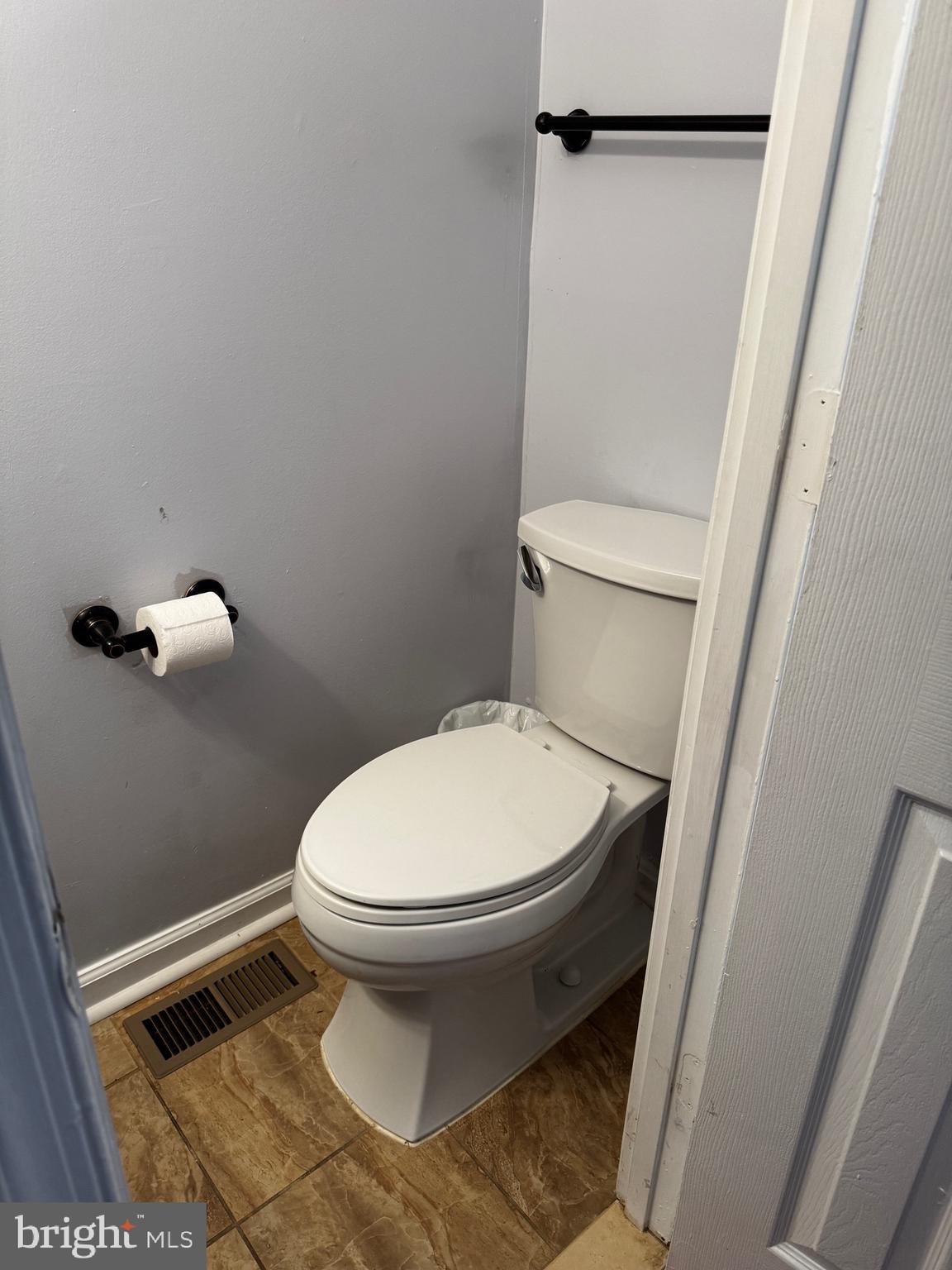 KINGSTOWNE - Residential Lease