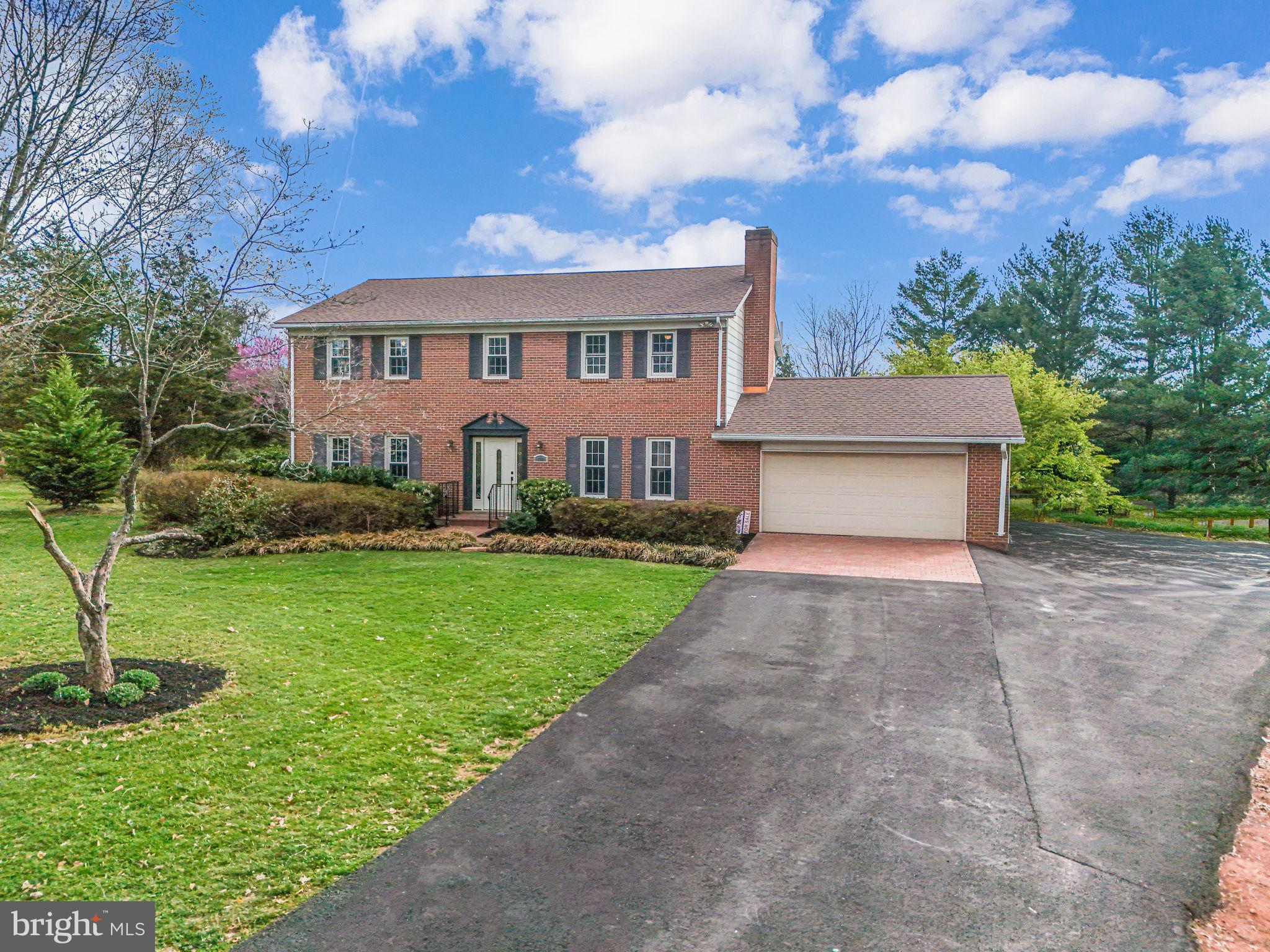 BROADLANDS - Residential