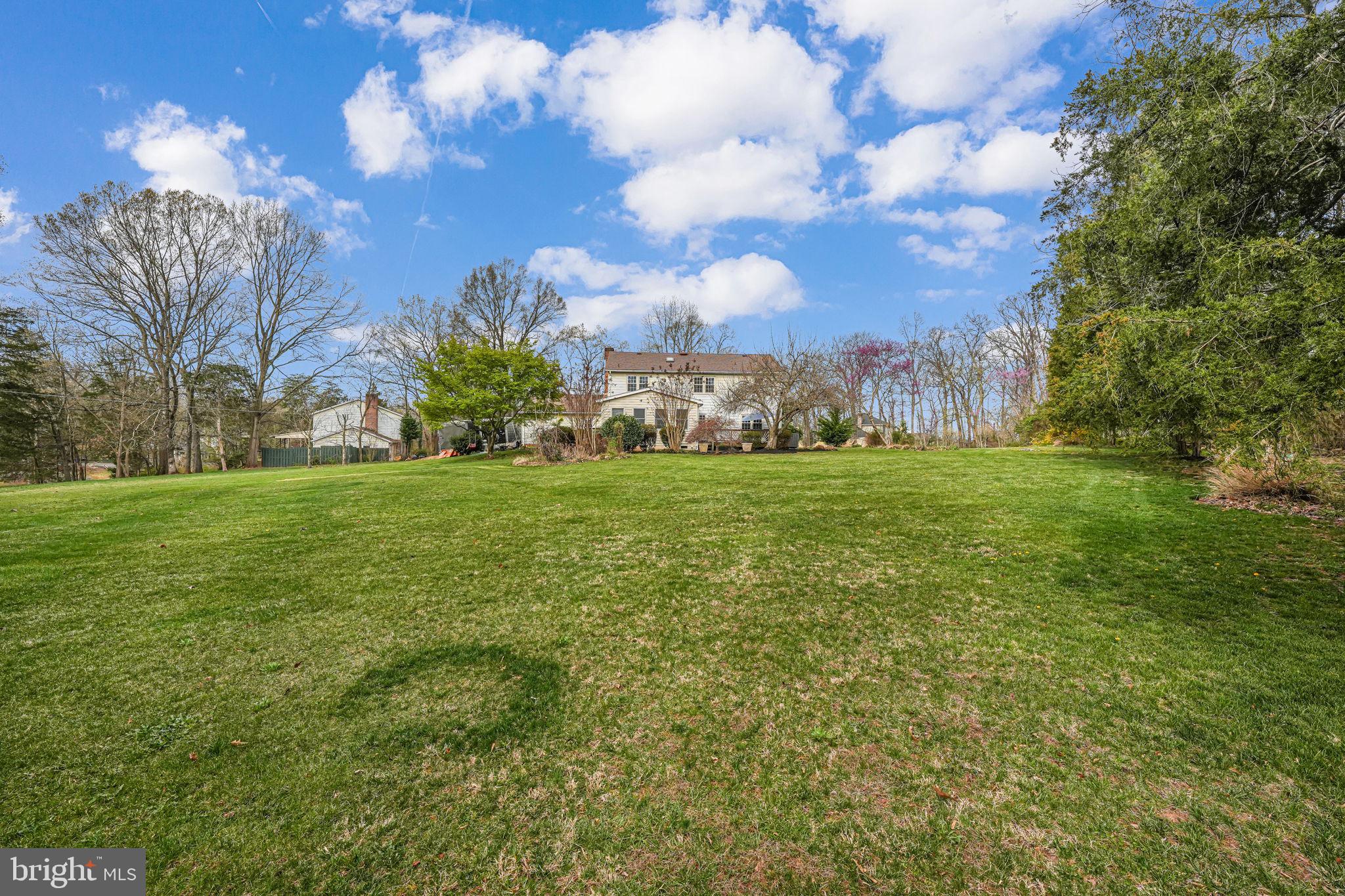 BROADLANDS - Residential