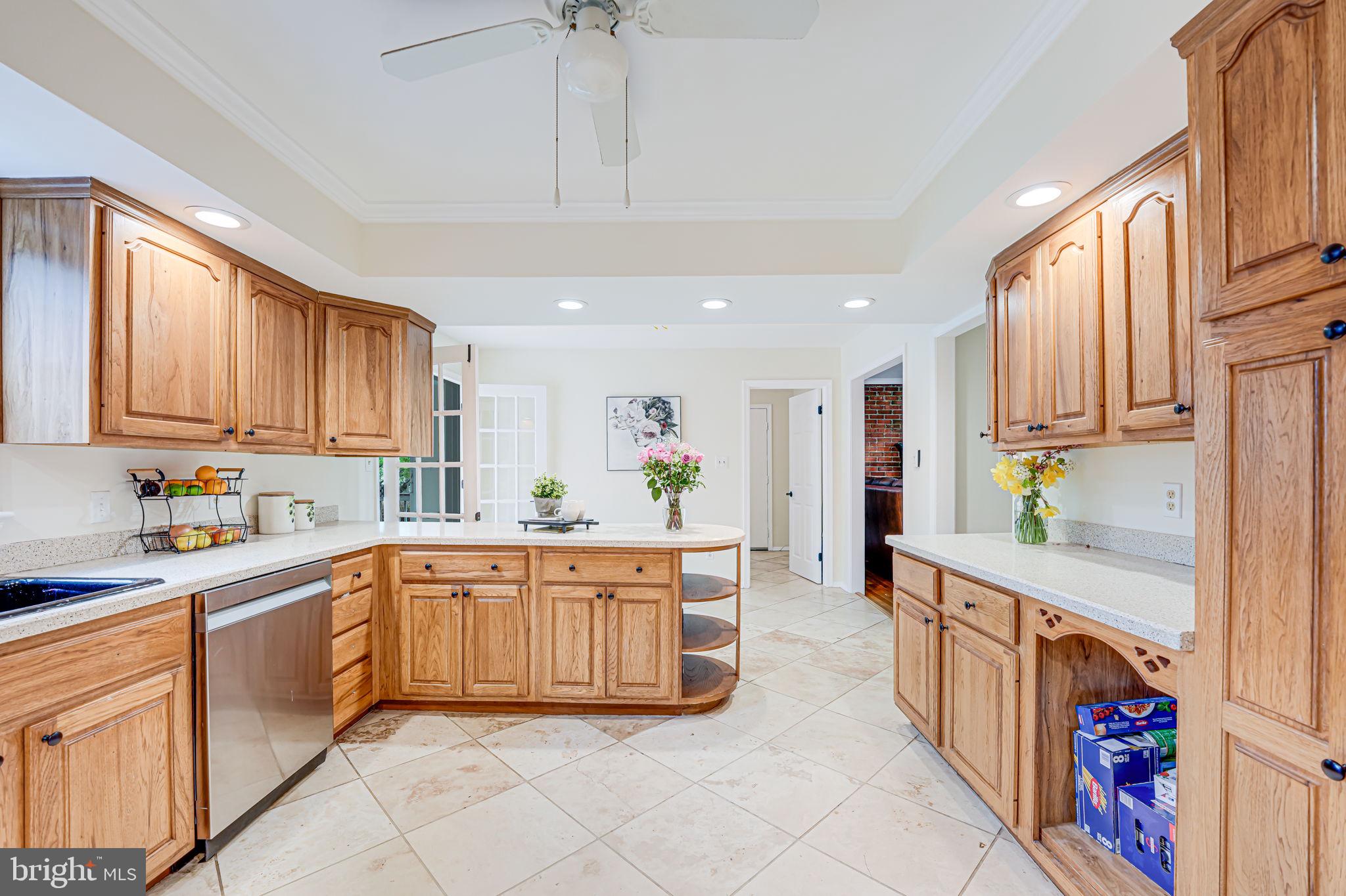 BROADLANDS - Residential