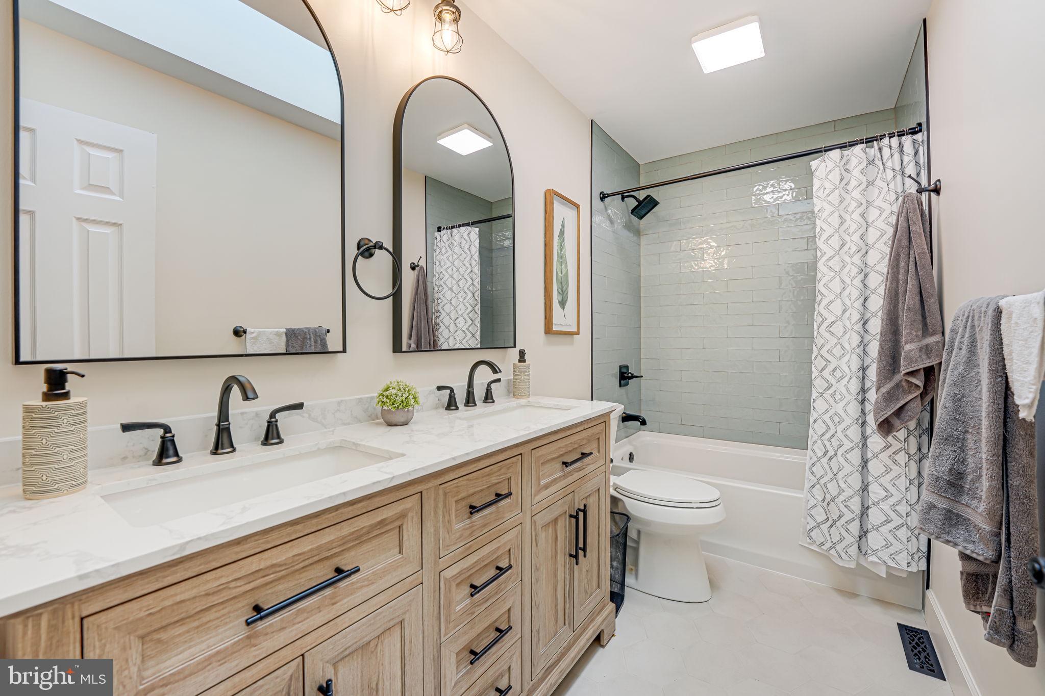 BROADLANDS - Residential