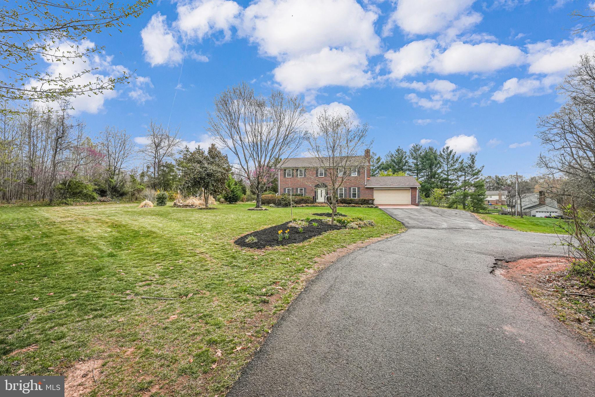 BROADLANDS - Residential