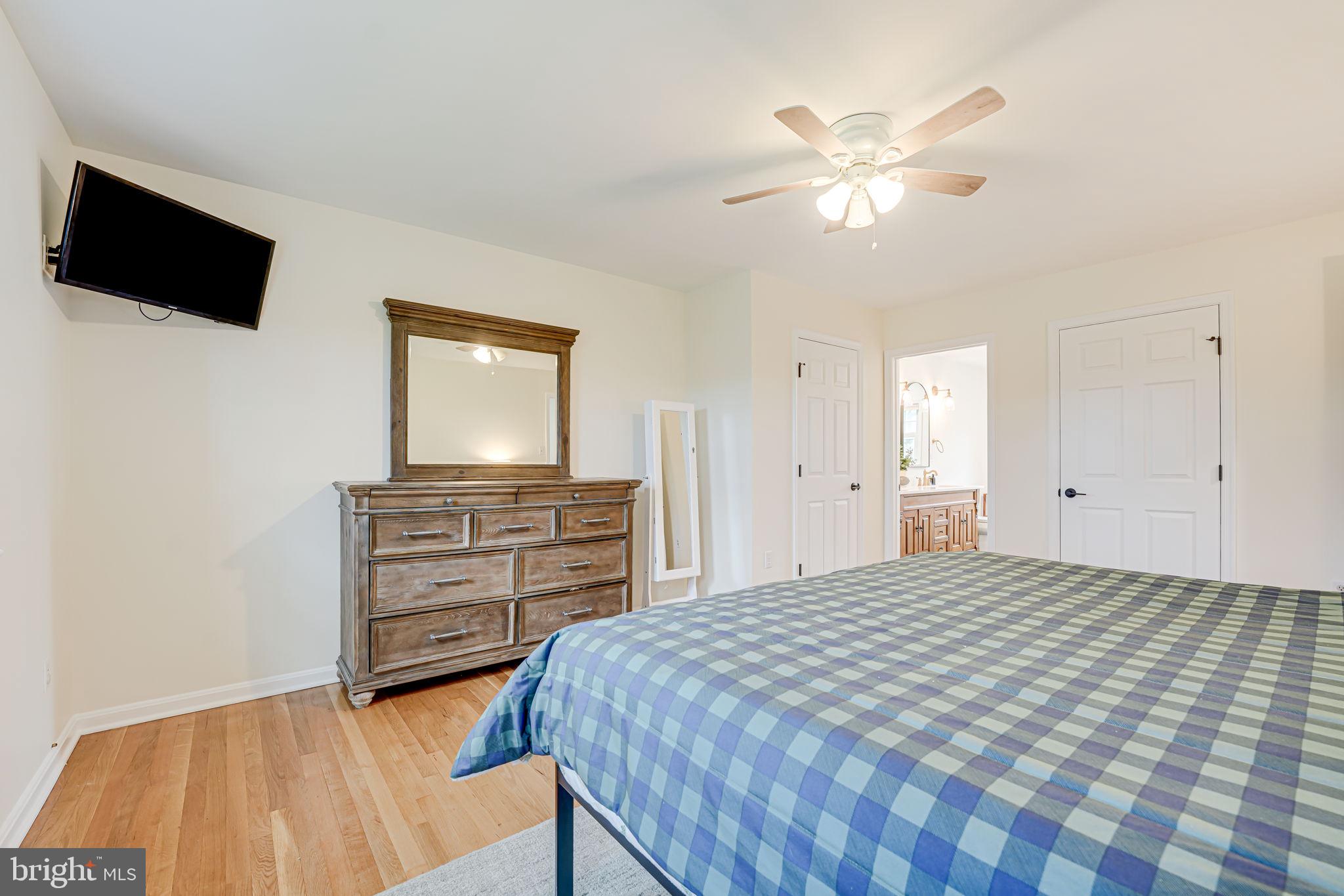 BROADLANDS - Residential