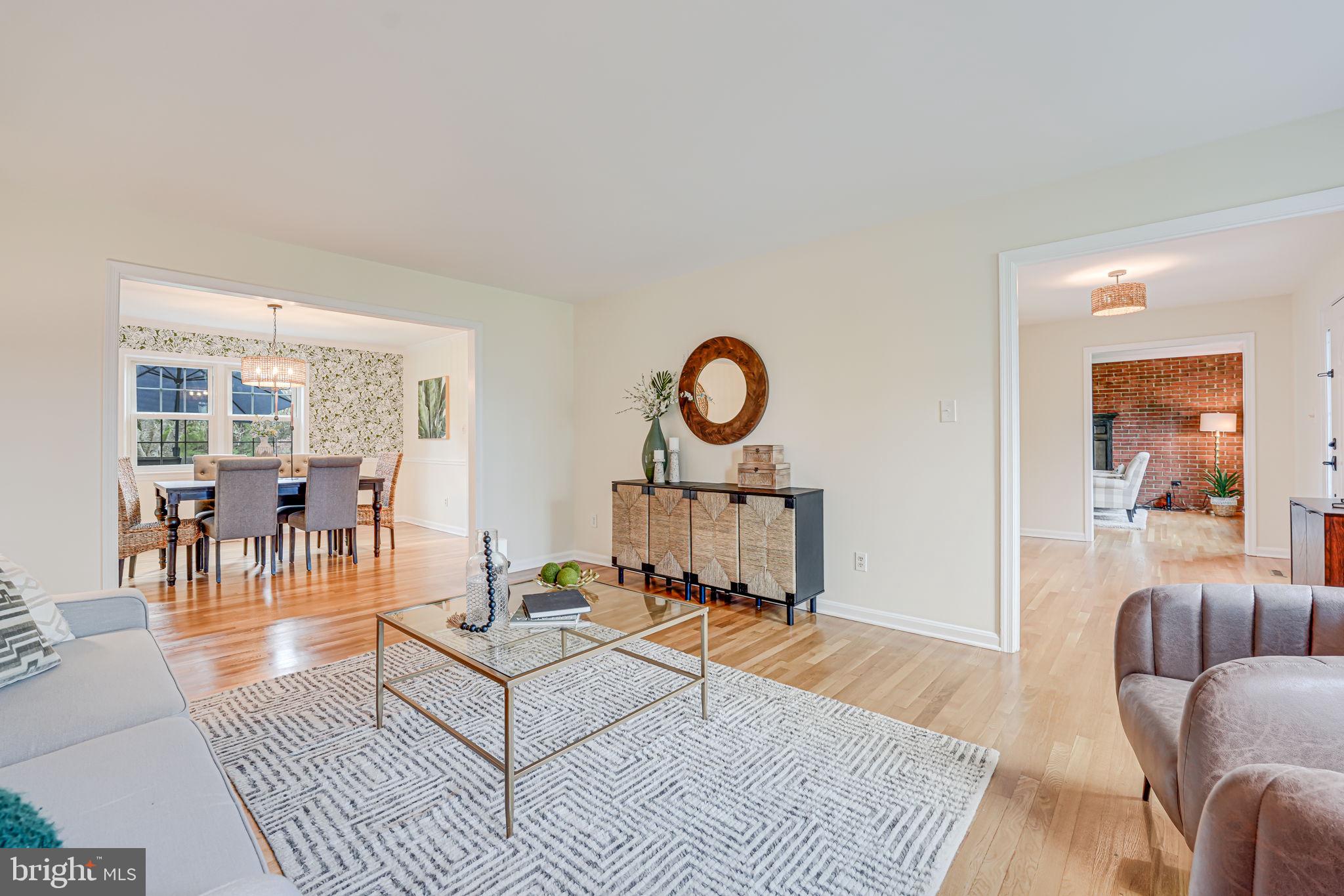 BROADLANDS - Residential