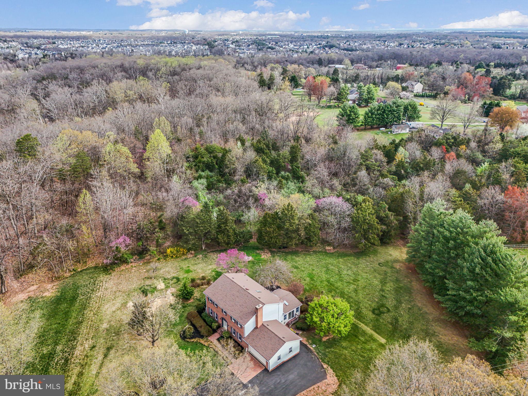 BROADLANDS - Residential