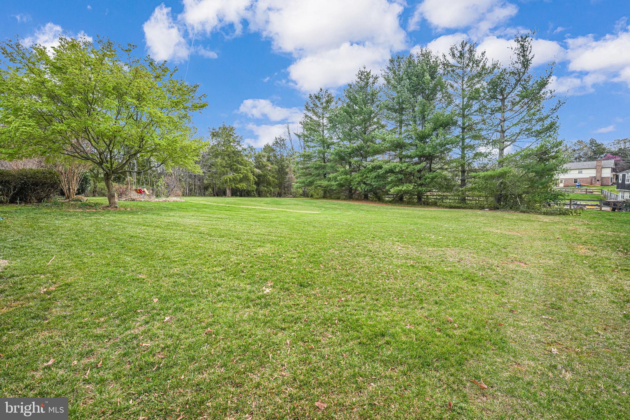 BROADLANDS - Residential