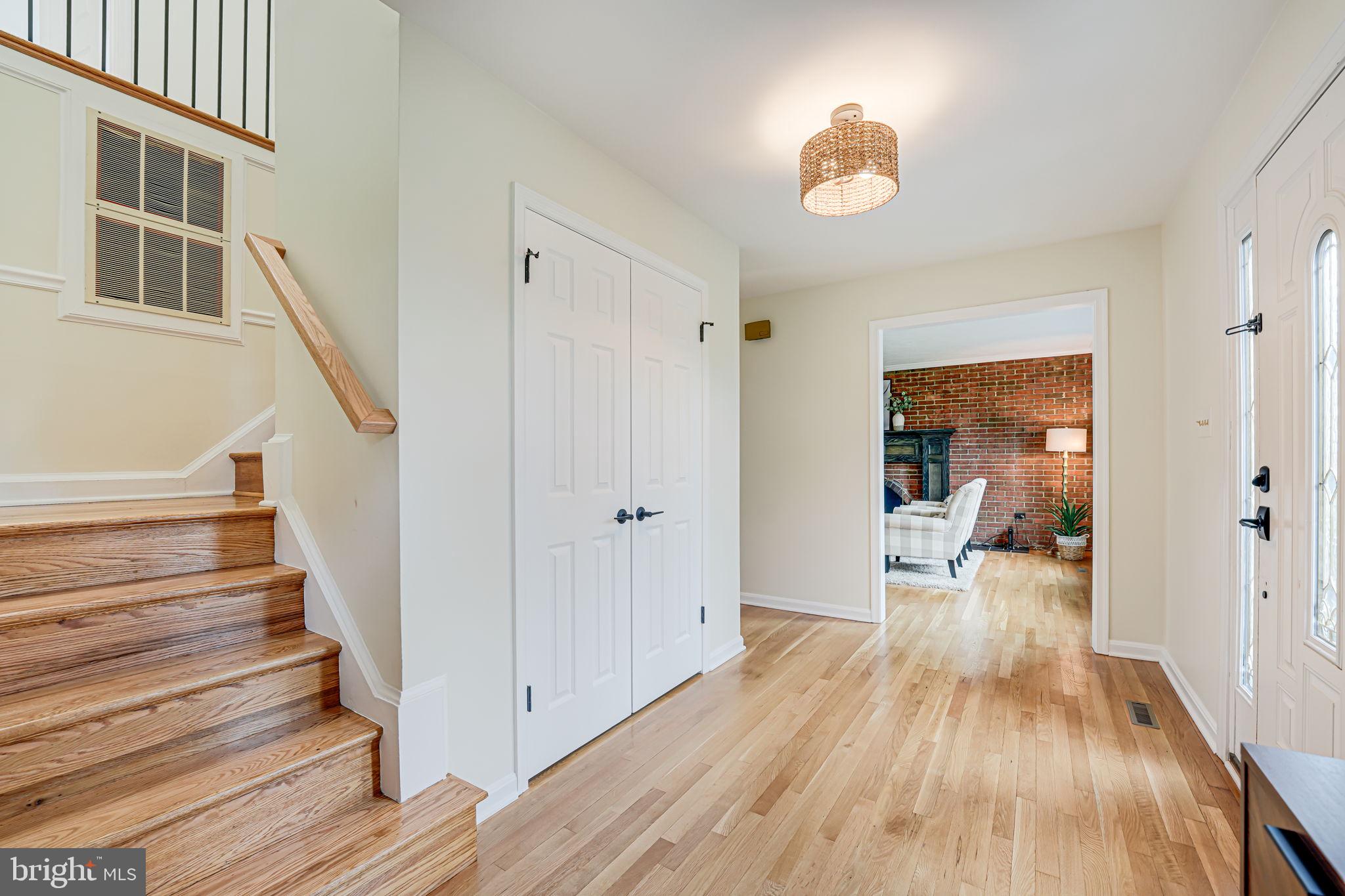 BROADLANDS - Residential