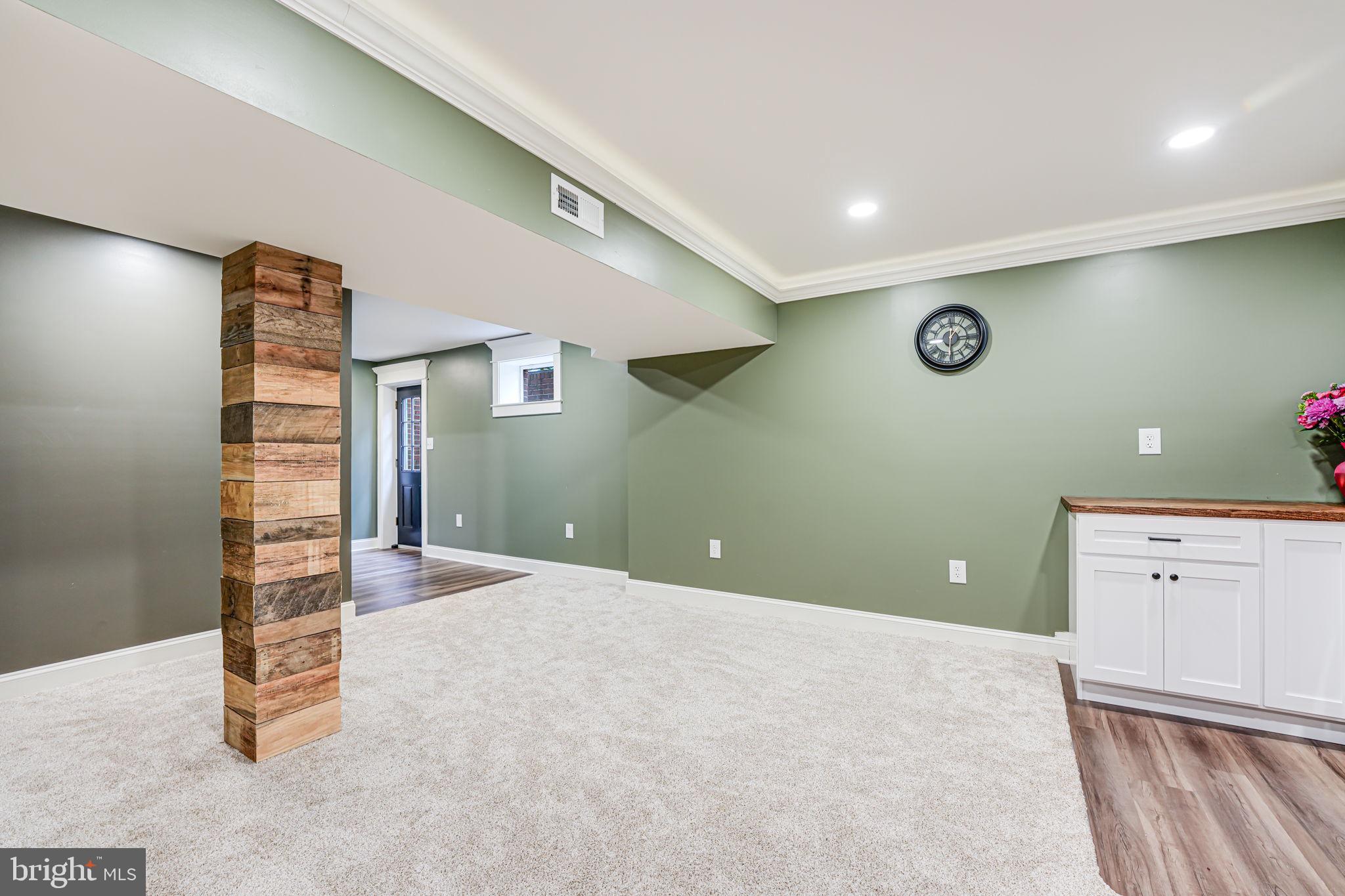 BROADLANDS - Residential