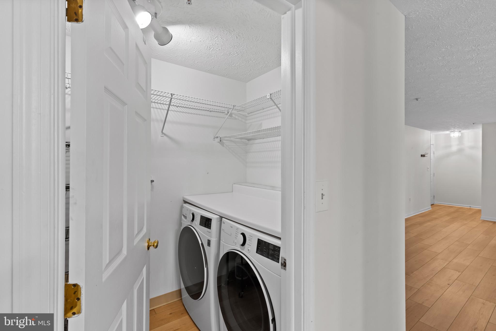 PINEY ORCHARD - Residential