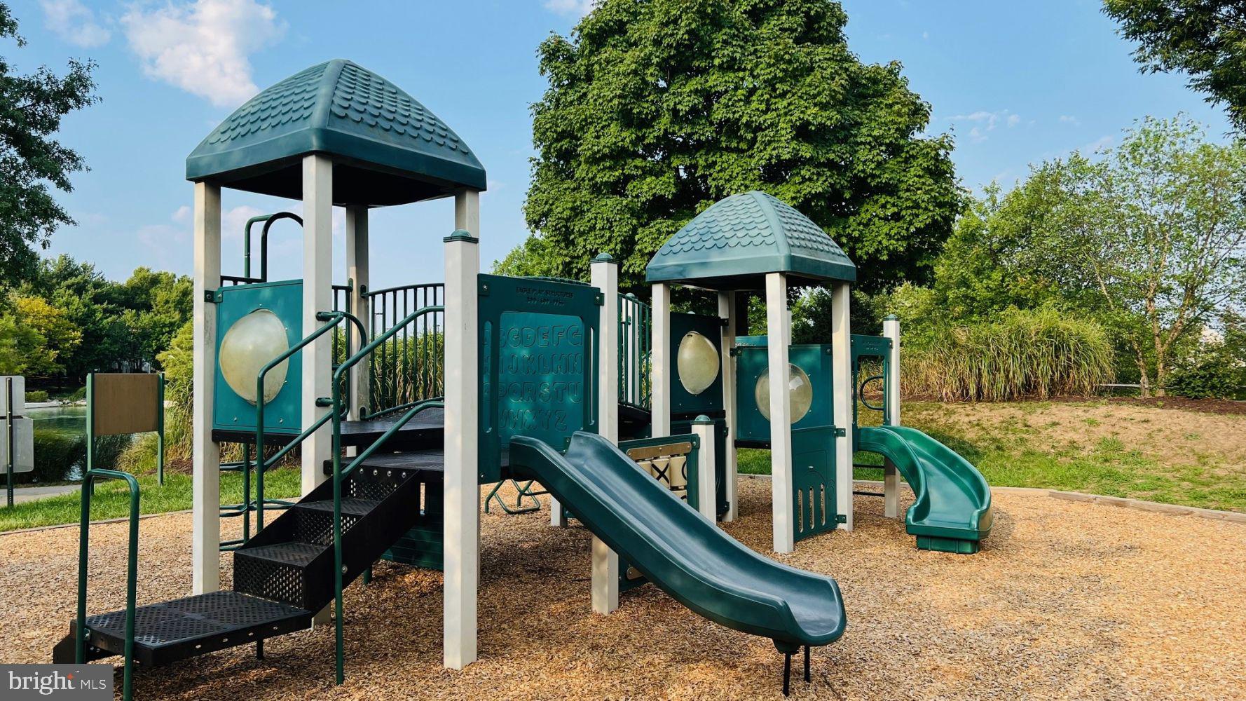 PINEY ORCHARD - Residential