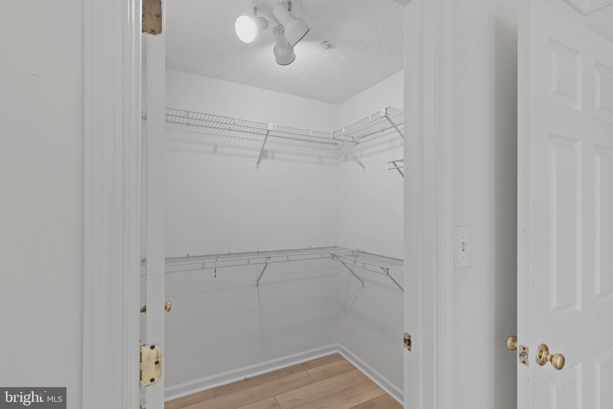 PINEY ORCHARD - Residential