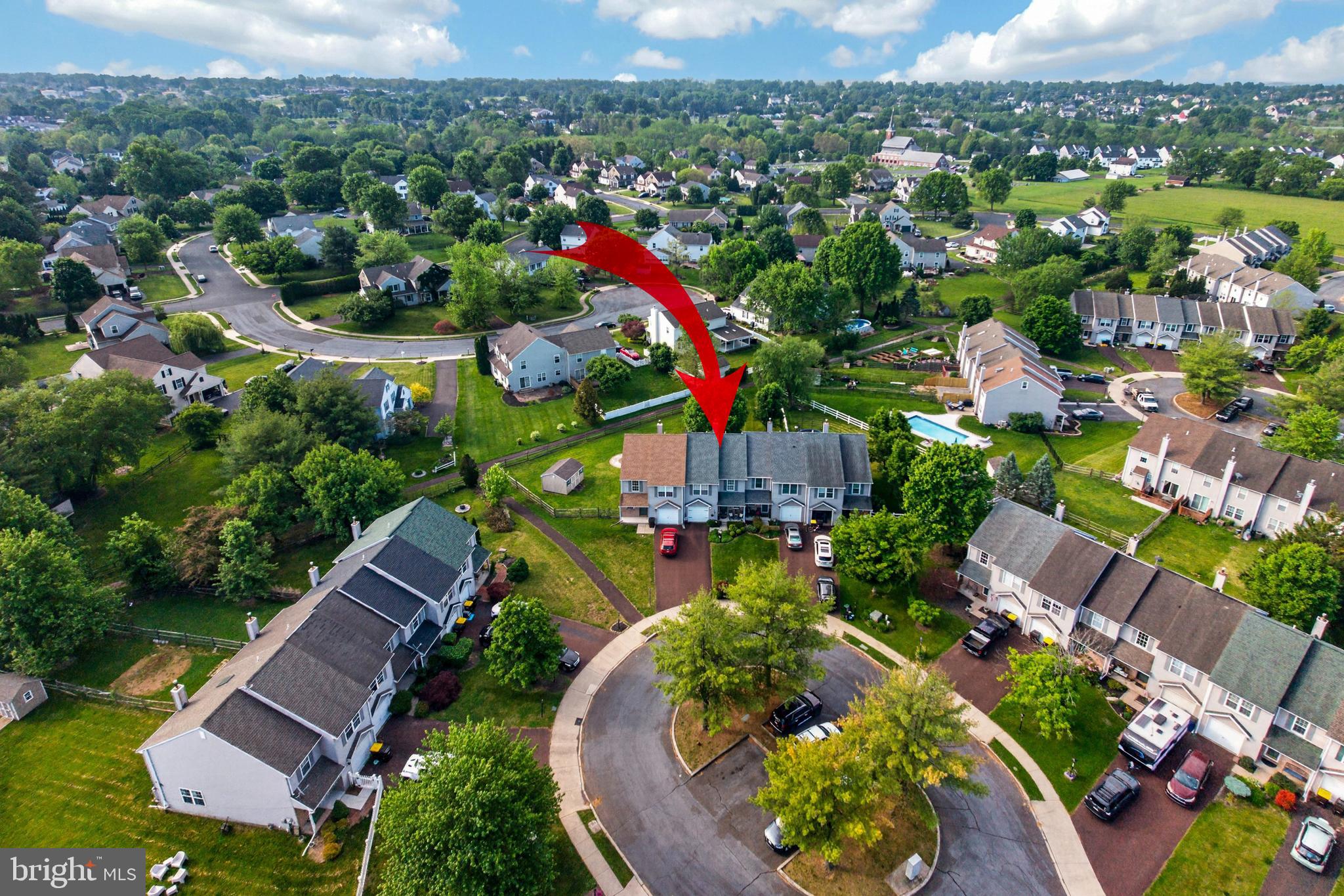 STRAWBERRY FIELDS - Residential