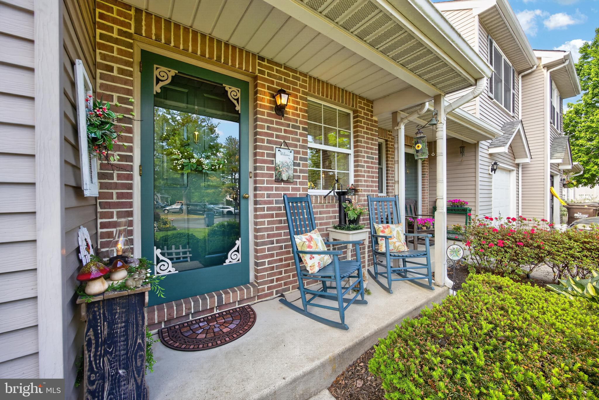 STRAWBERRY FIELDS - Residential