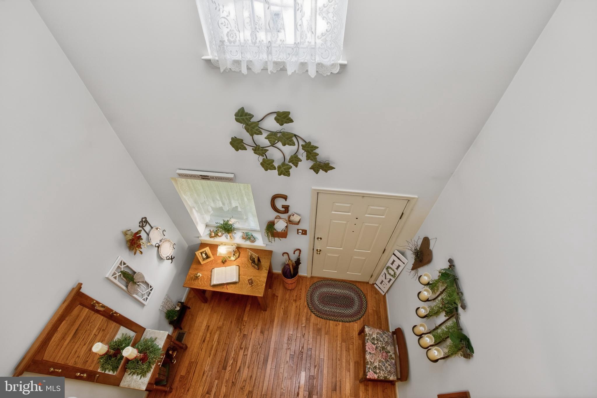 STRAWBERRY FIELDS - Residential