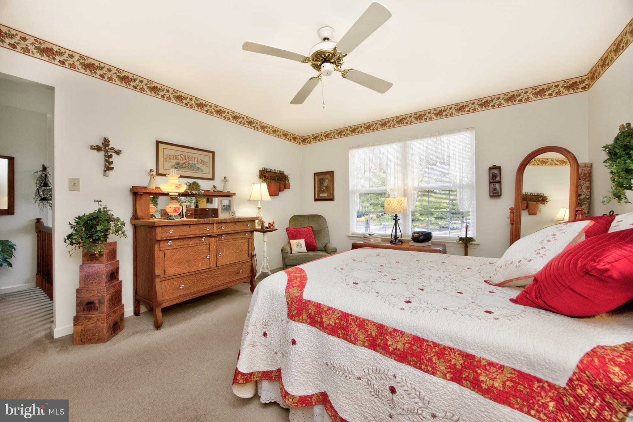 STRAWBERRY FIELDS - Residential