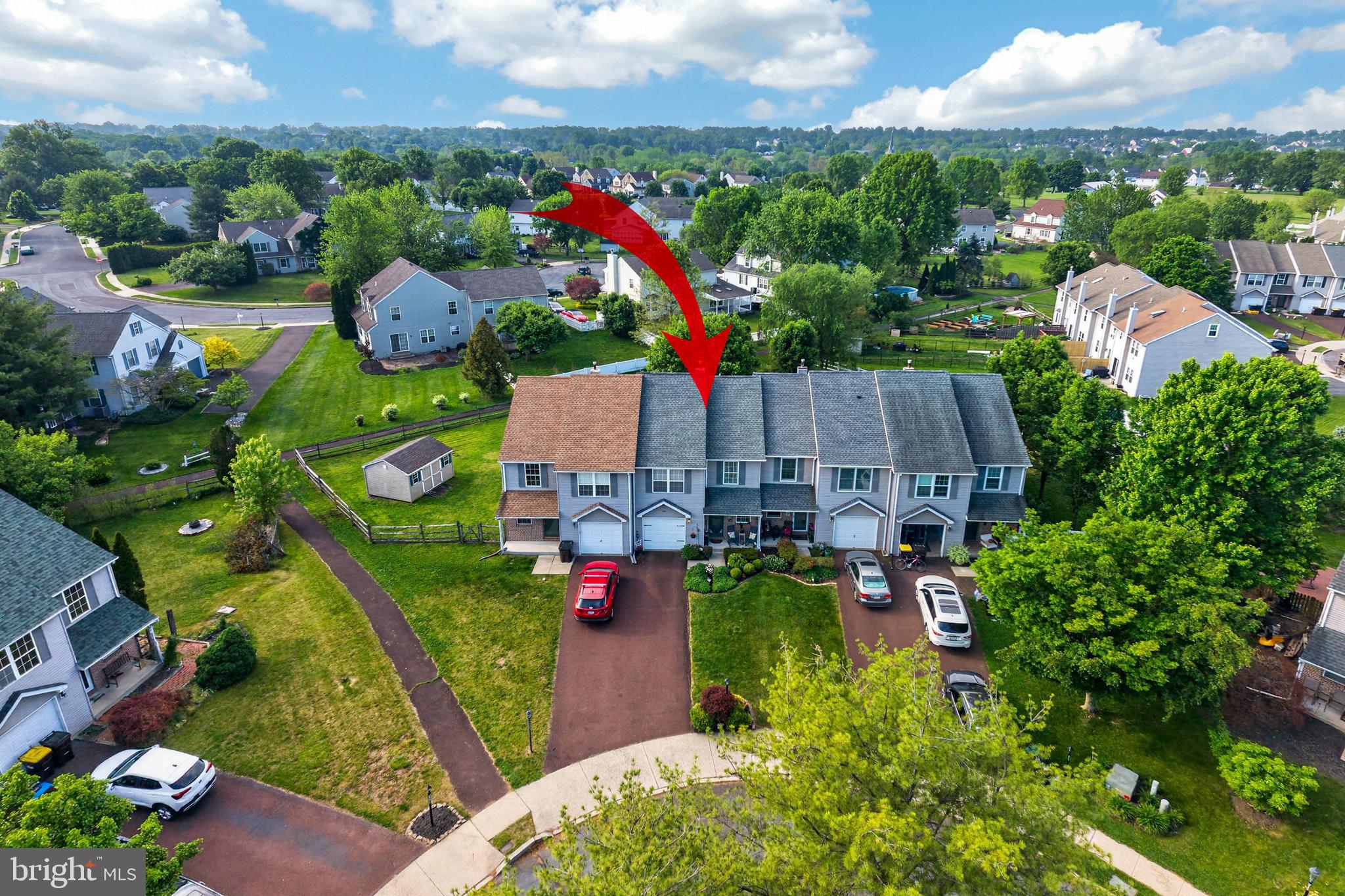 STRAWBERRY FIELDS - Residential