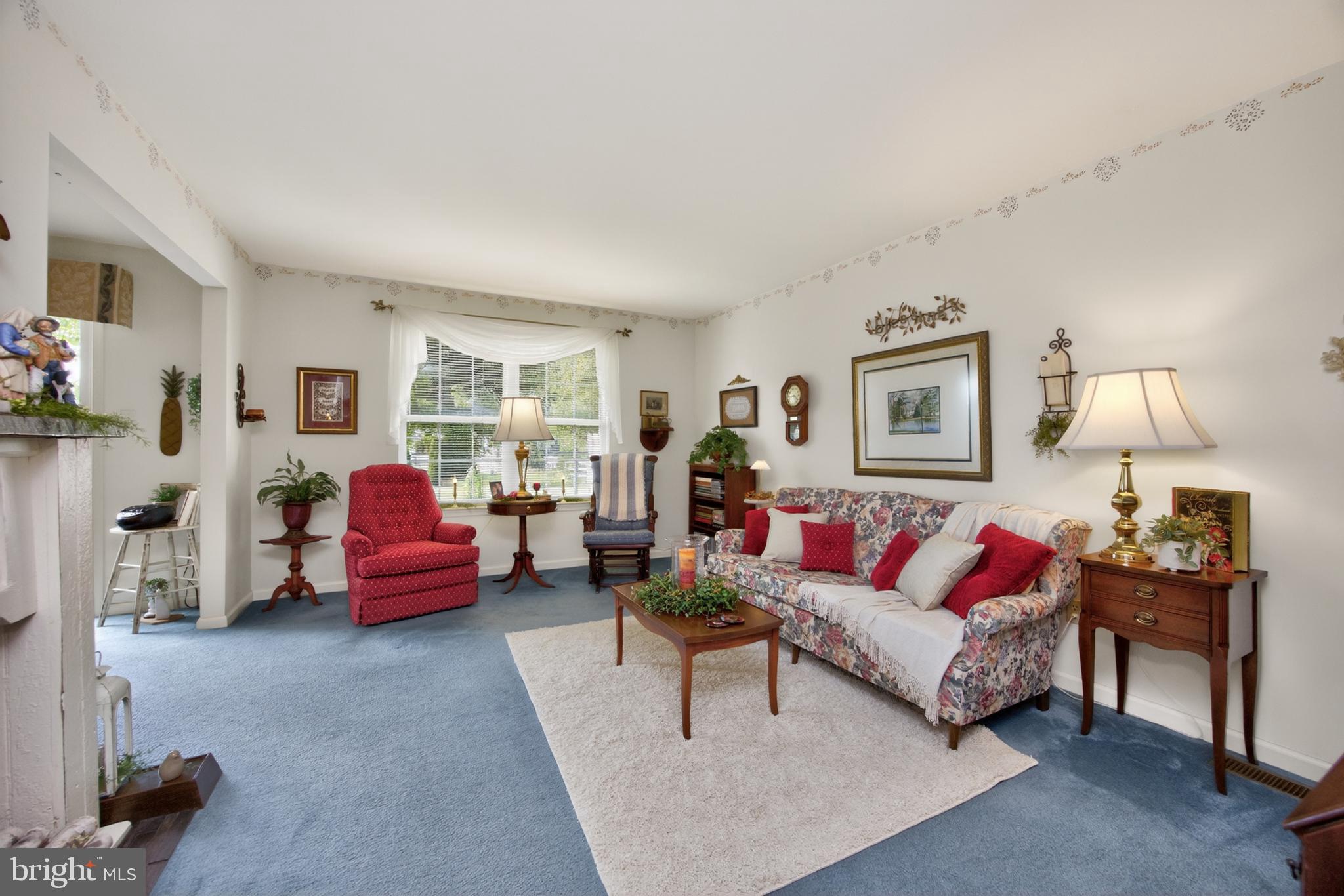 STRAWBERRY FIELDS - Residential