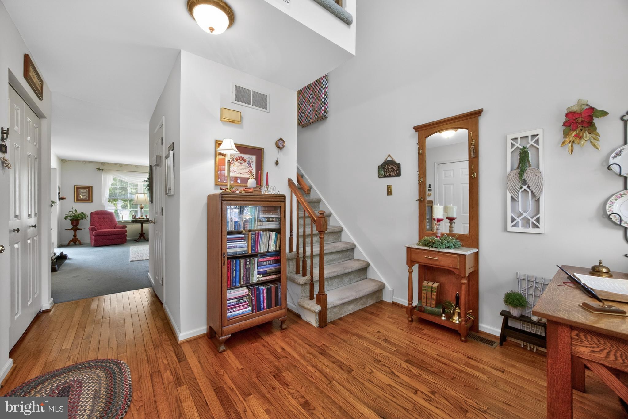 STRAWBERRY FIELDS - Residential