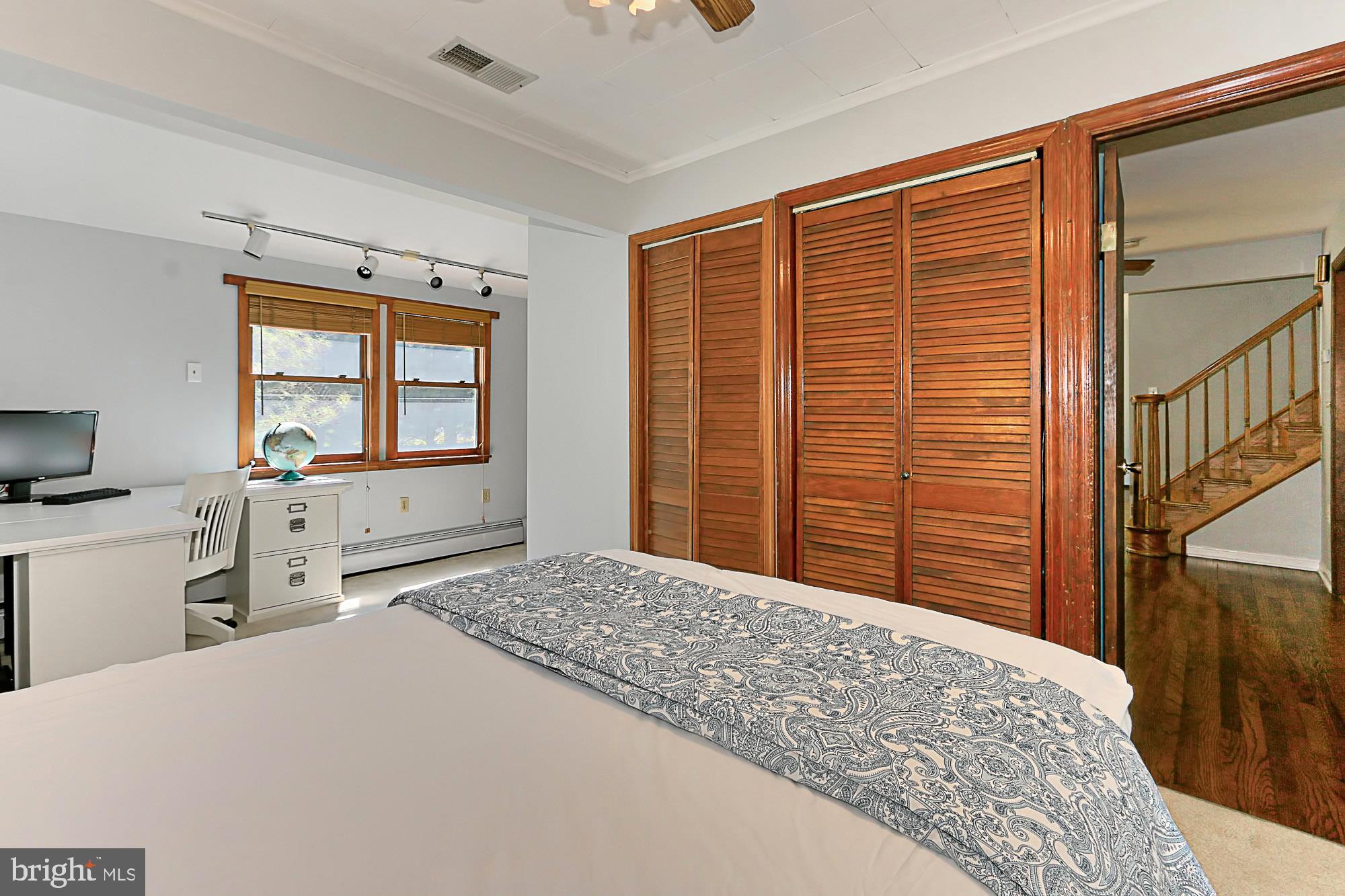 MOORES HAMLET - Residential