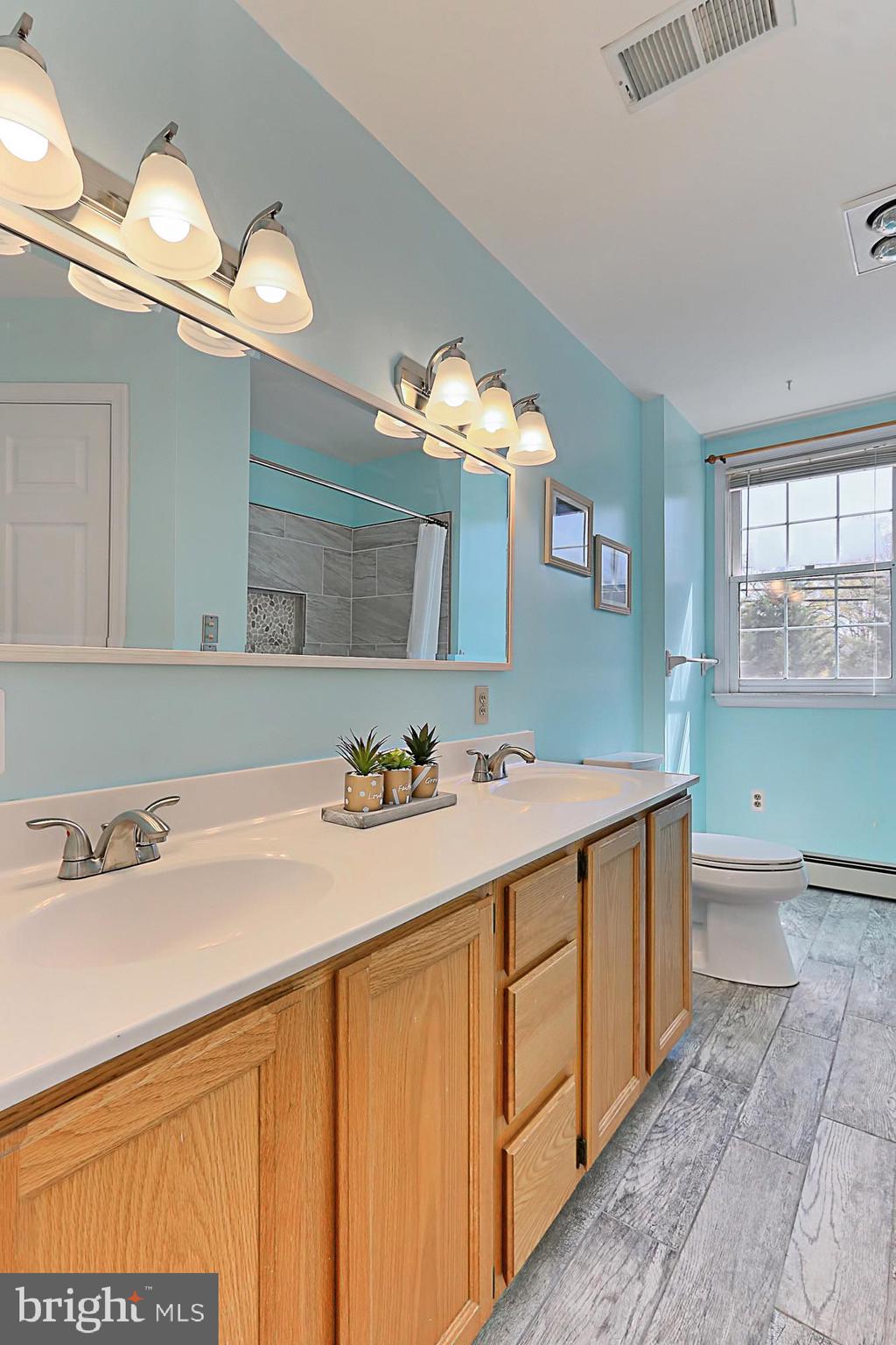 MOORES HAMLET - Residential