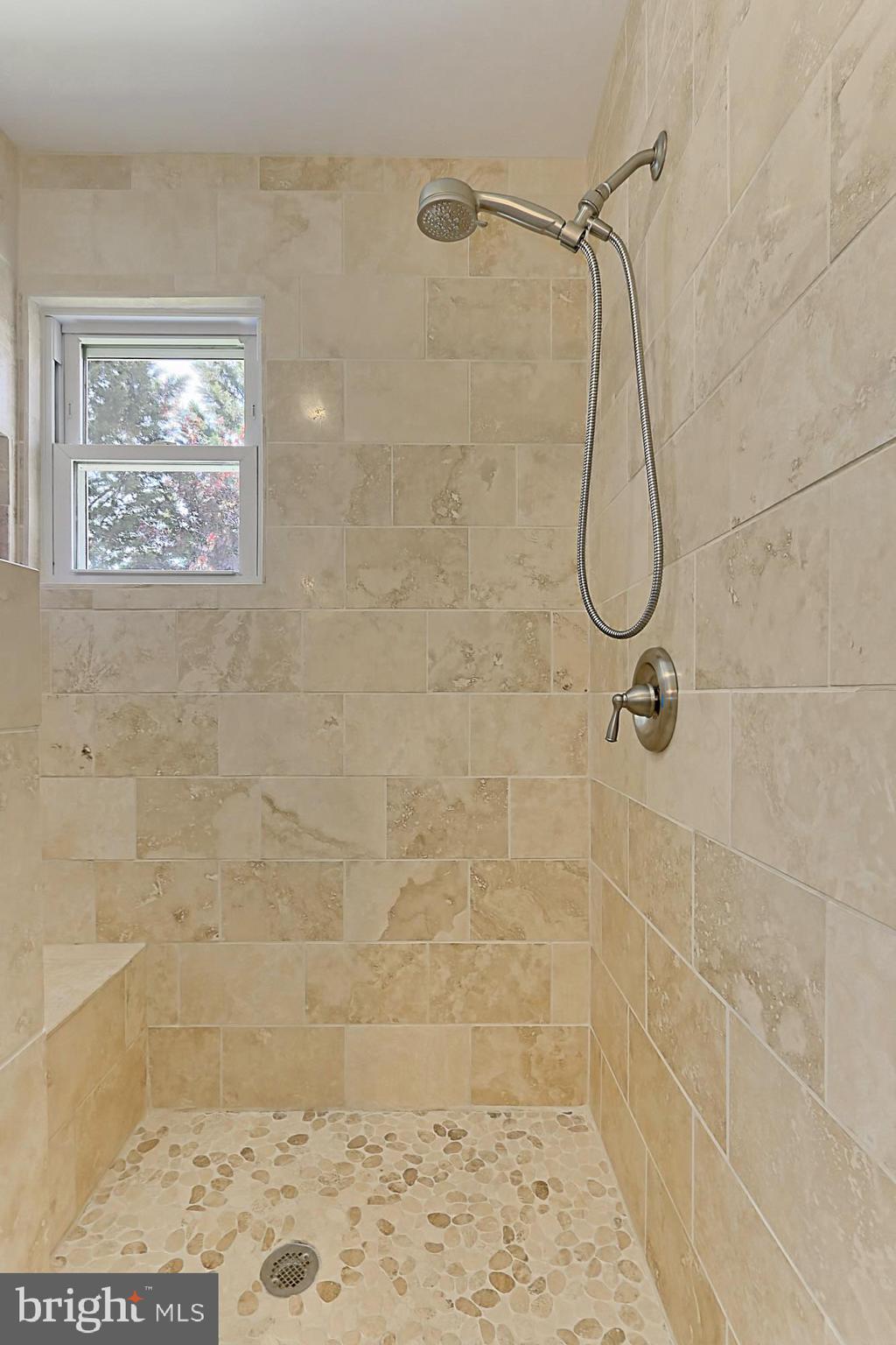 MOORES HAMLET - Residential