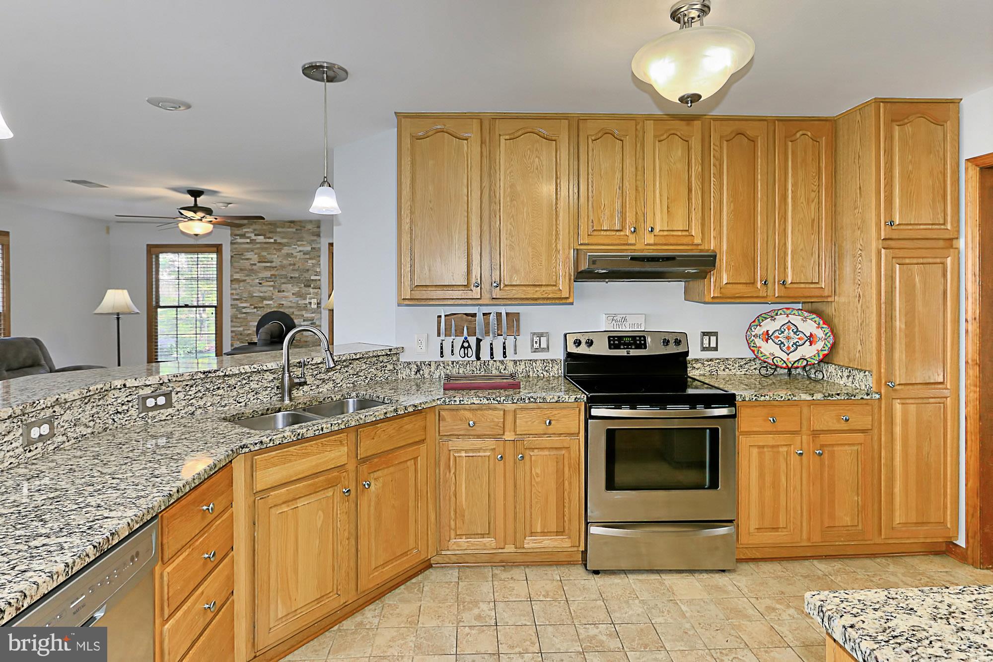 MOORES HAMLET - Residential