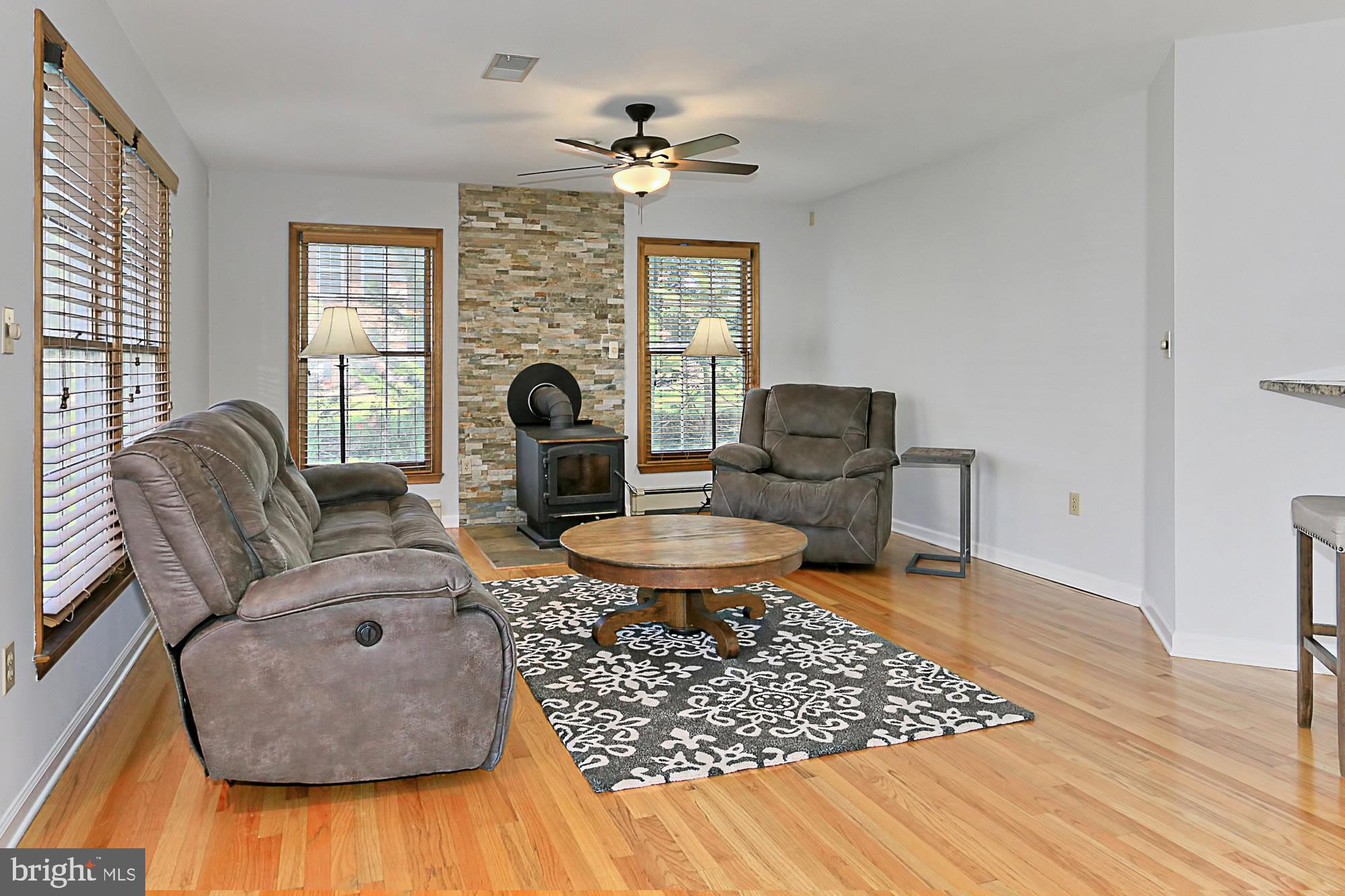 MOORES HAMLET - Residential