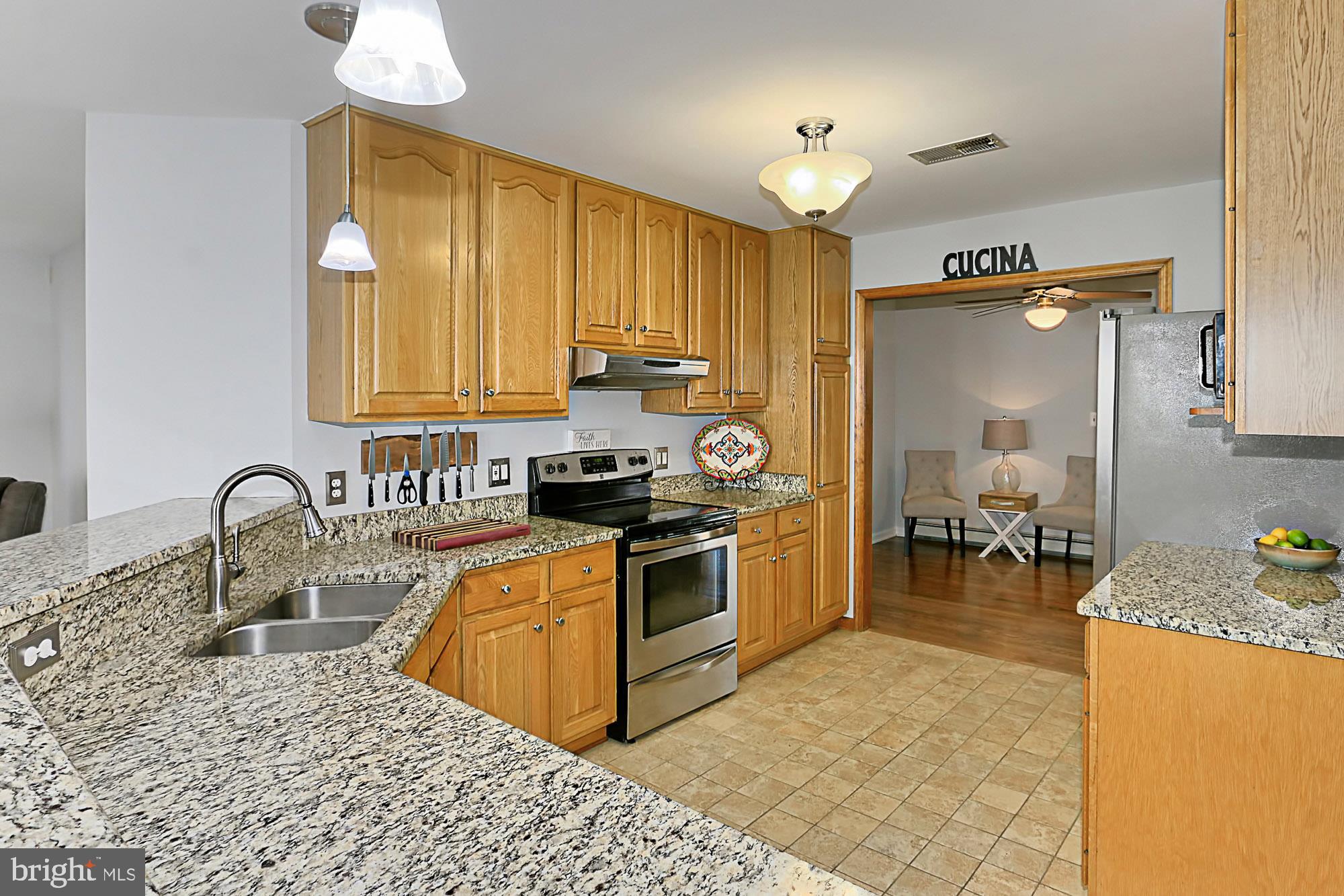 MOORES HAMLET - Residential