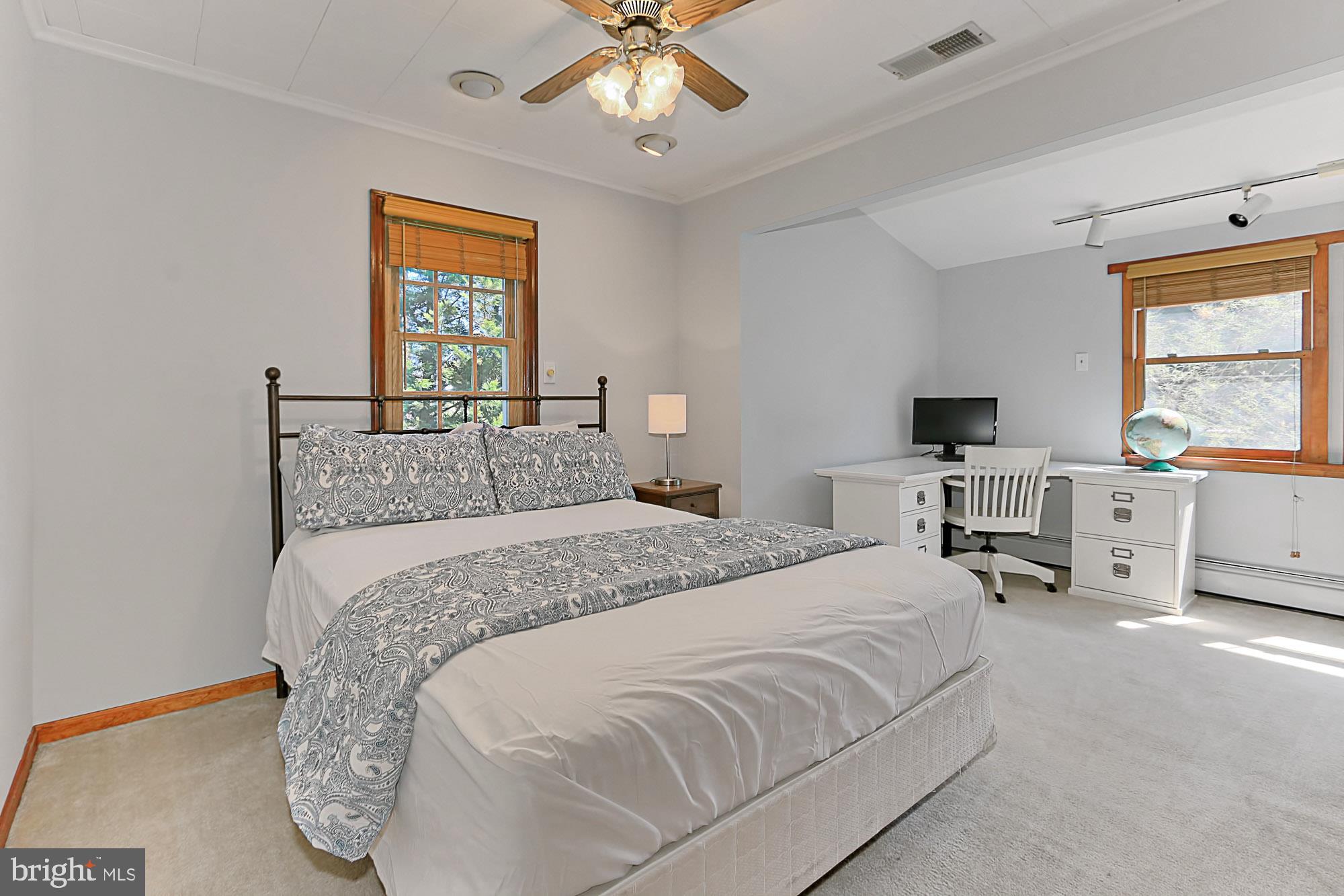 MOORES HAMLET - Residential