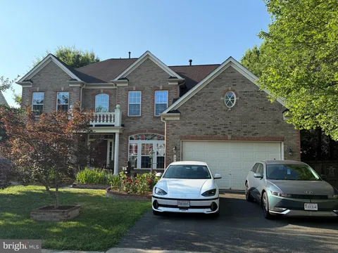 5518 Victory Loop, Manassas, VA MLS: VAPW2107376