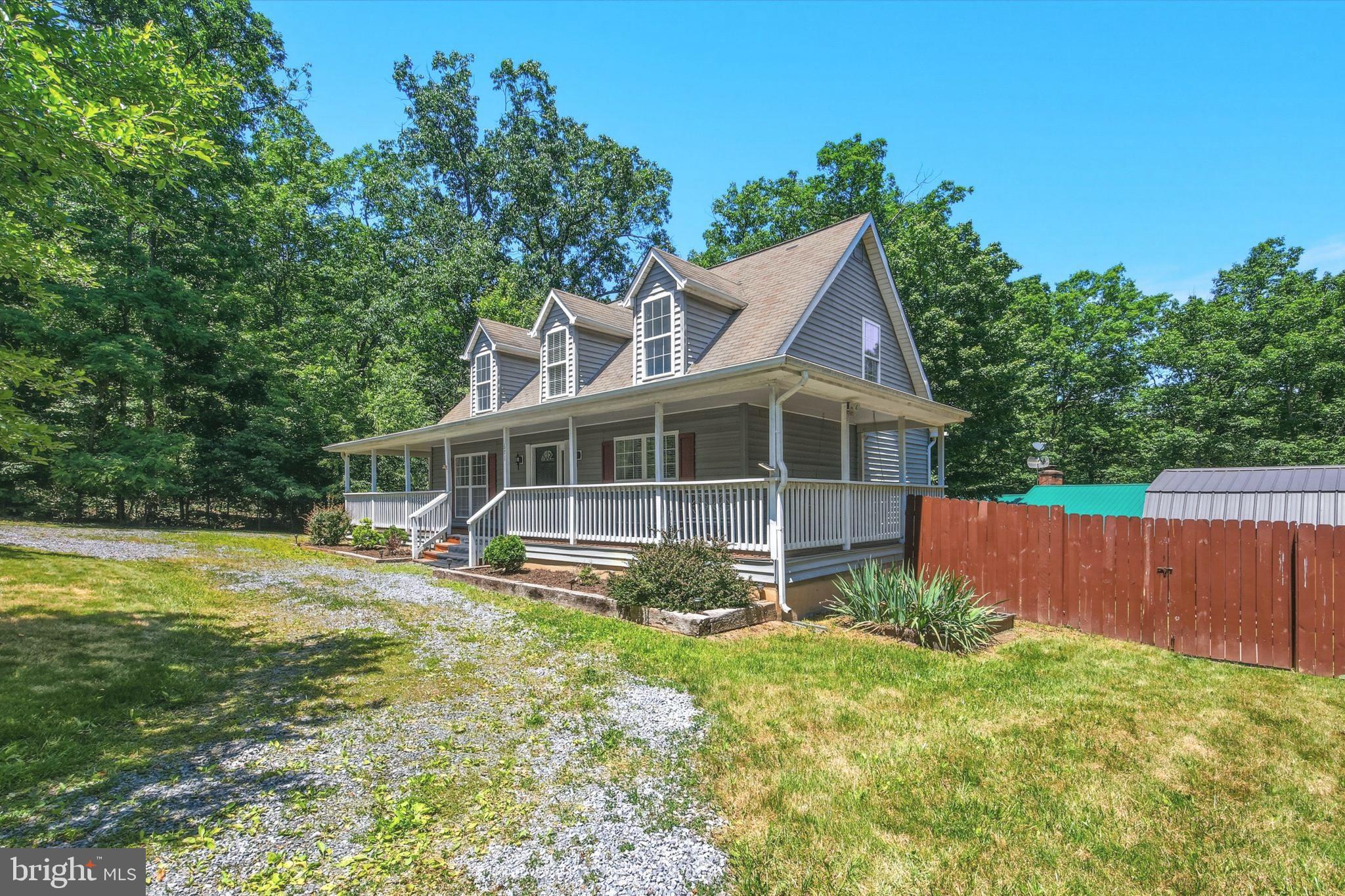 671 WILLOW LANE