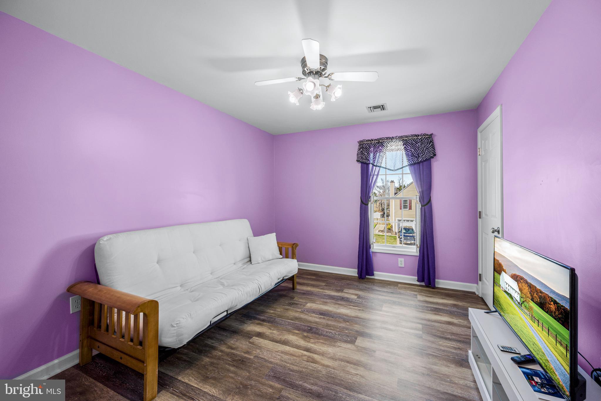 AVONDALE RUN - Residential