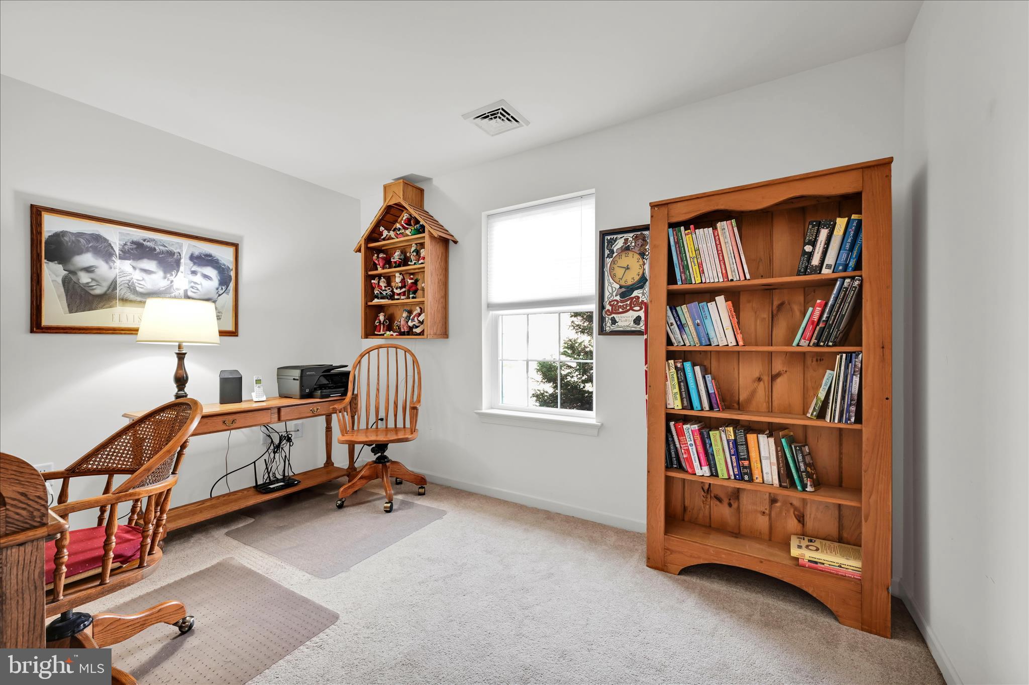 BRIAR LAKE - Residential