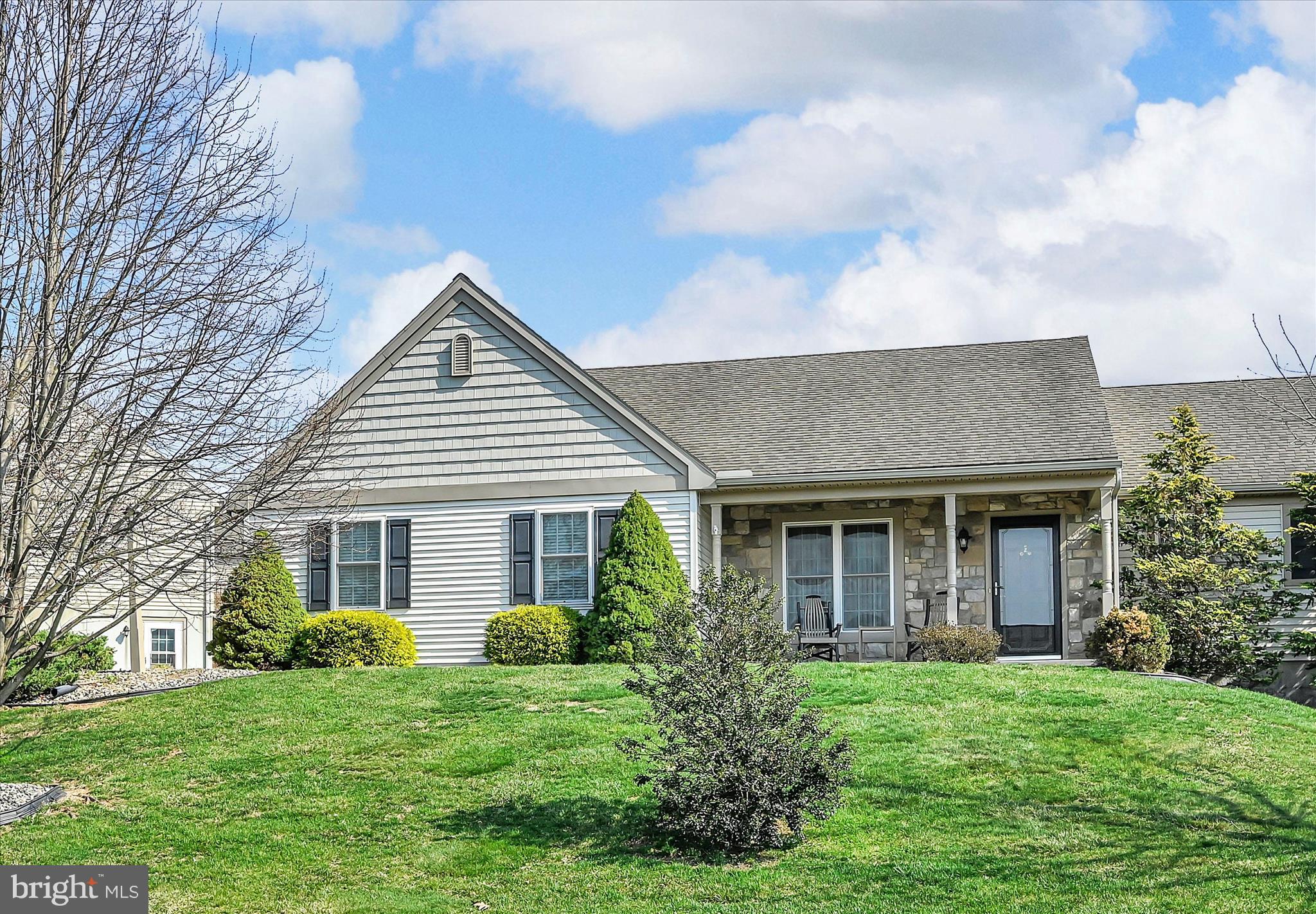 BRIAR LAKE - Residential