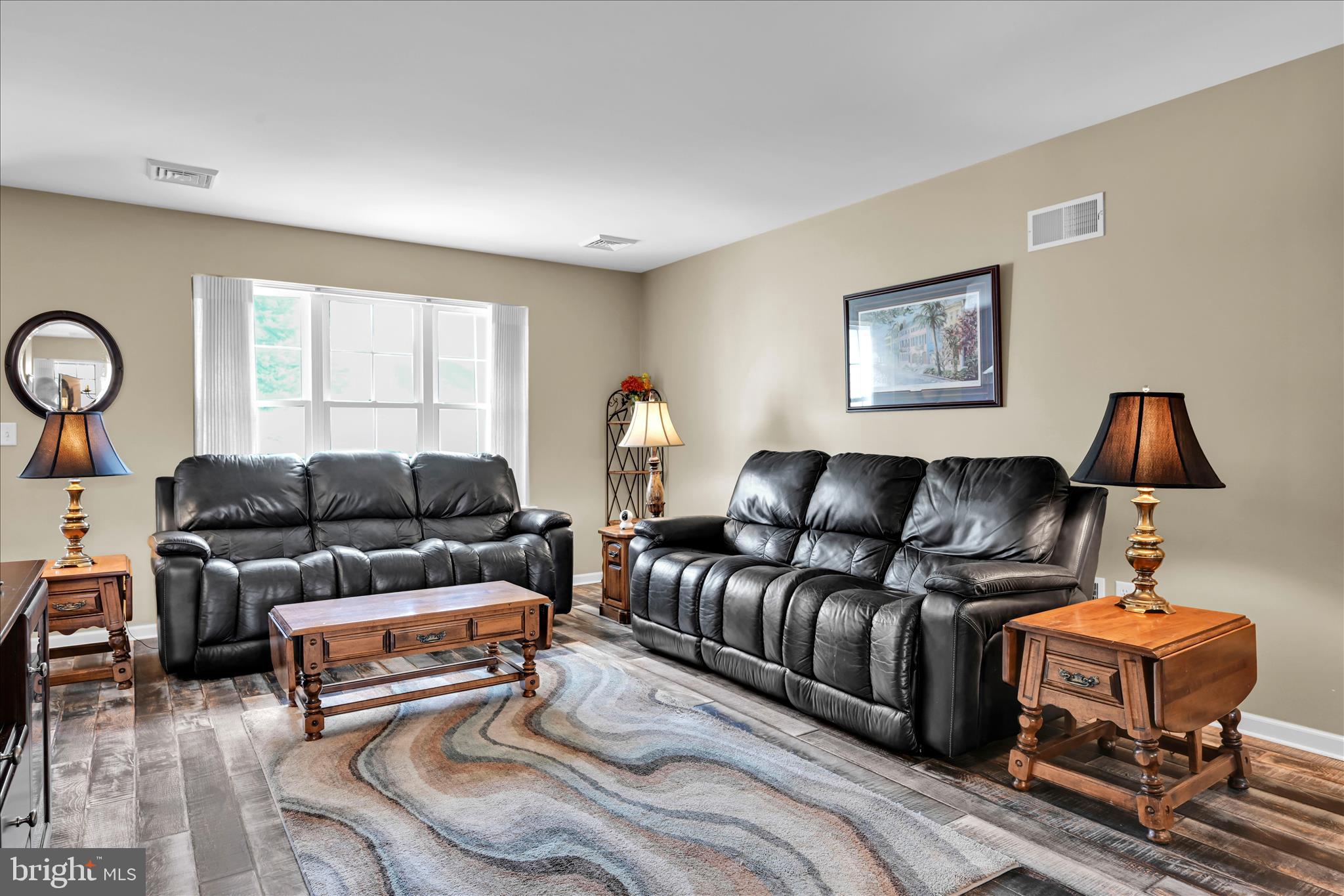 BRIAR LAKE - Residential