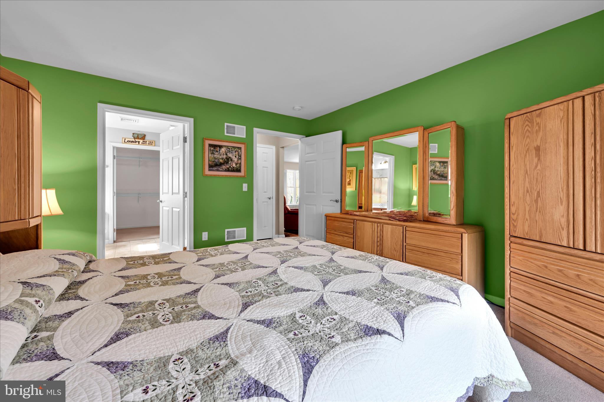 BRIAR LAKE - Residential