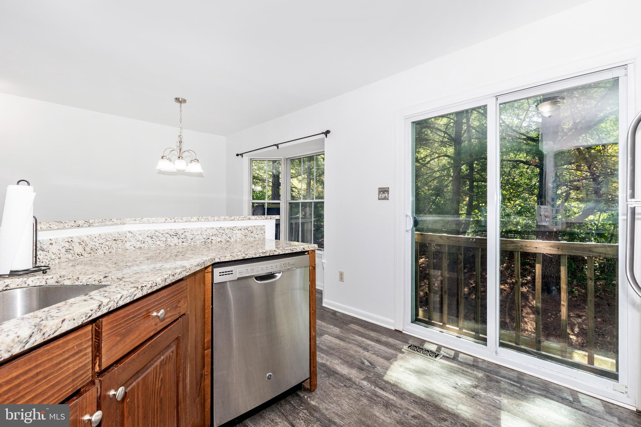 WILLOW COVE TOWNHOMES - Residential