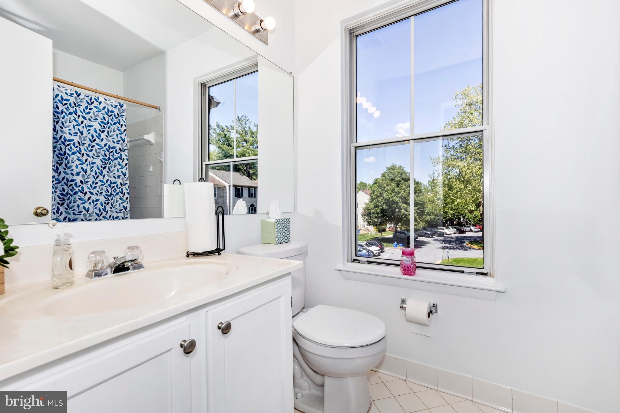WILLOW COVE TOWNHOMES - Residential