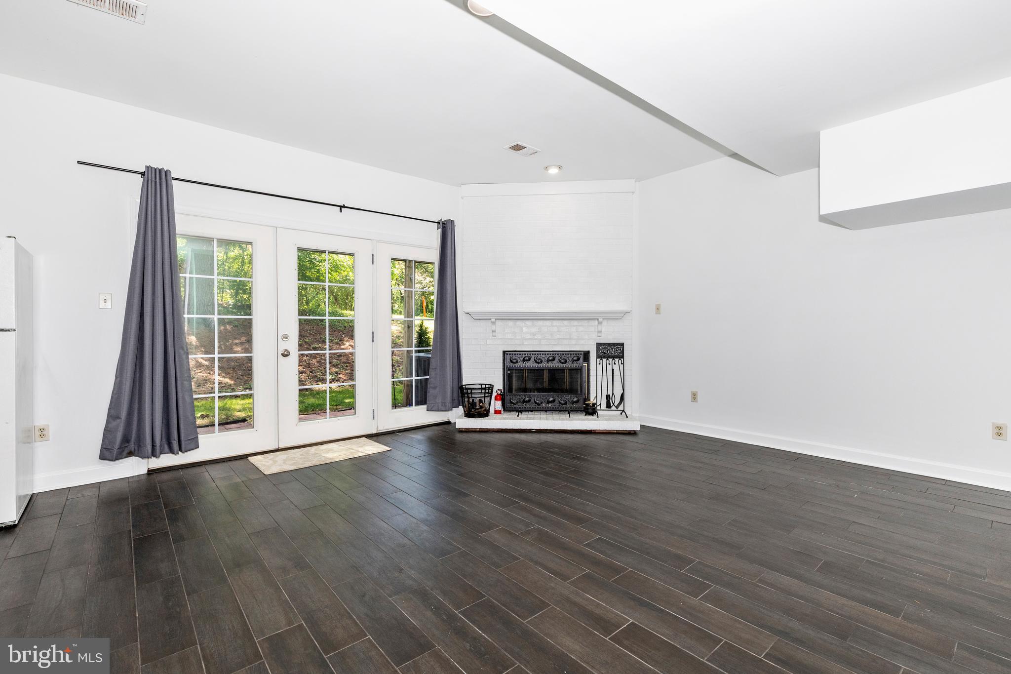WILLOW COVE TOWNHOMES - Residential