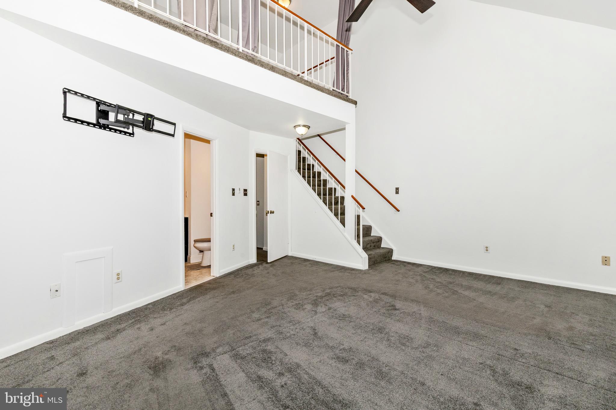 WILLOW COVE TOWNHOMES - Residential