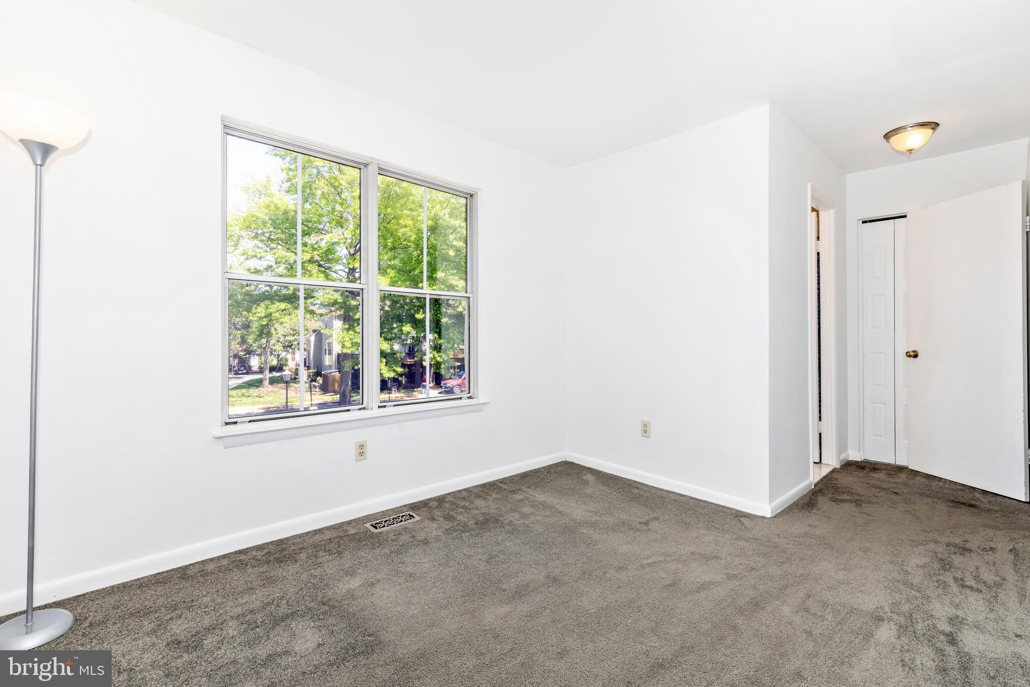 WILLOW COVE TOWNHOMES - Residential