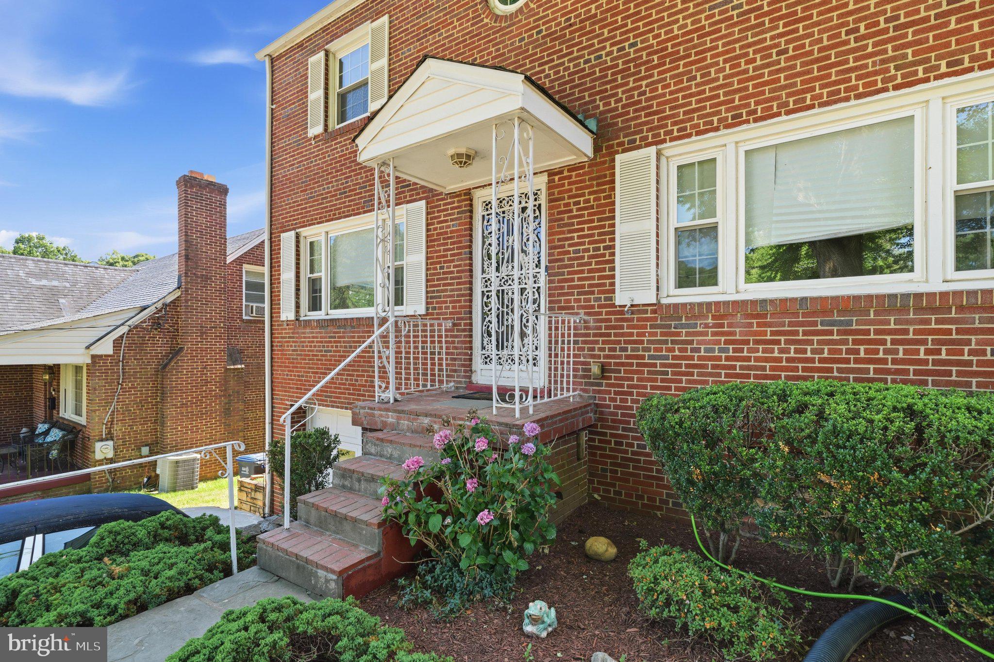1507 38TH STREET SE