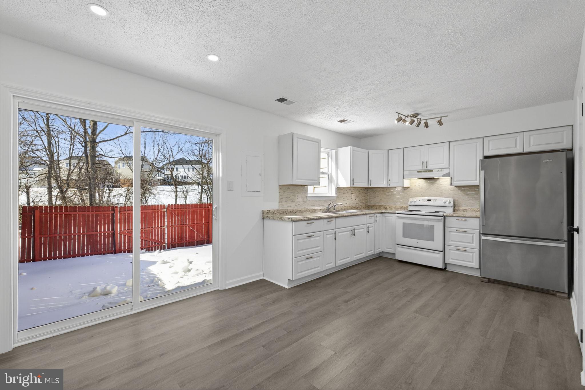 MARSHALL, VA - Residential