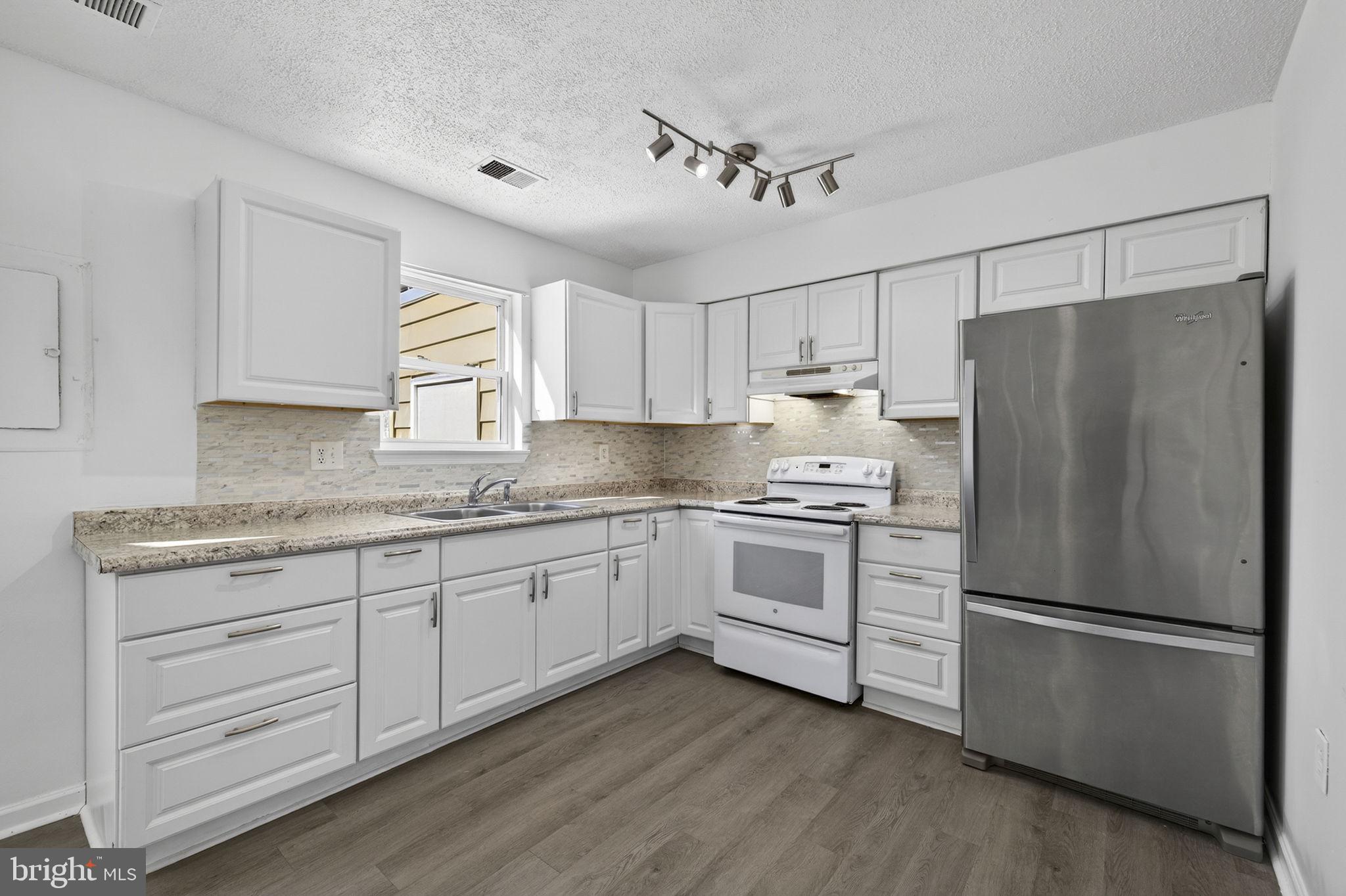 MARSHALL, VA - Residential