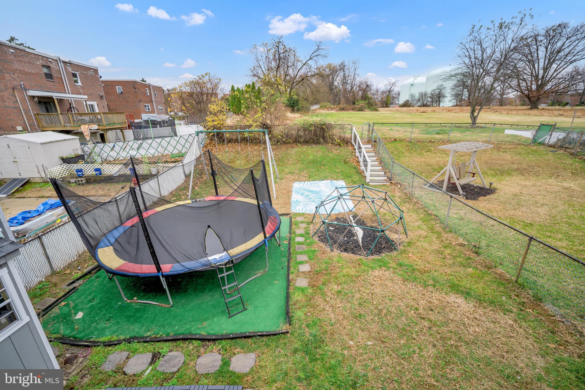 SOMERTON - Residential