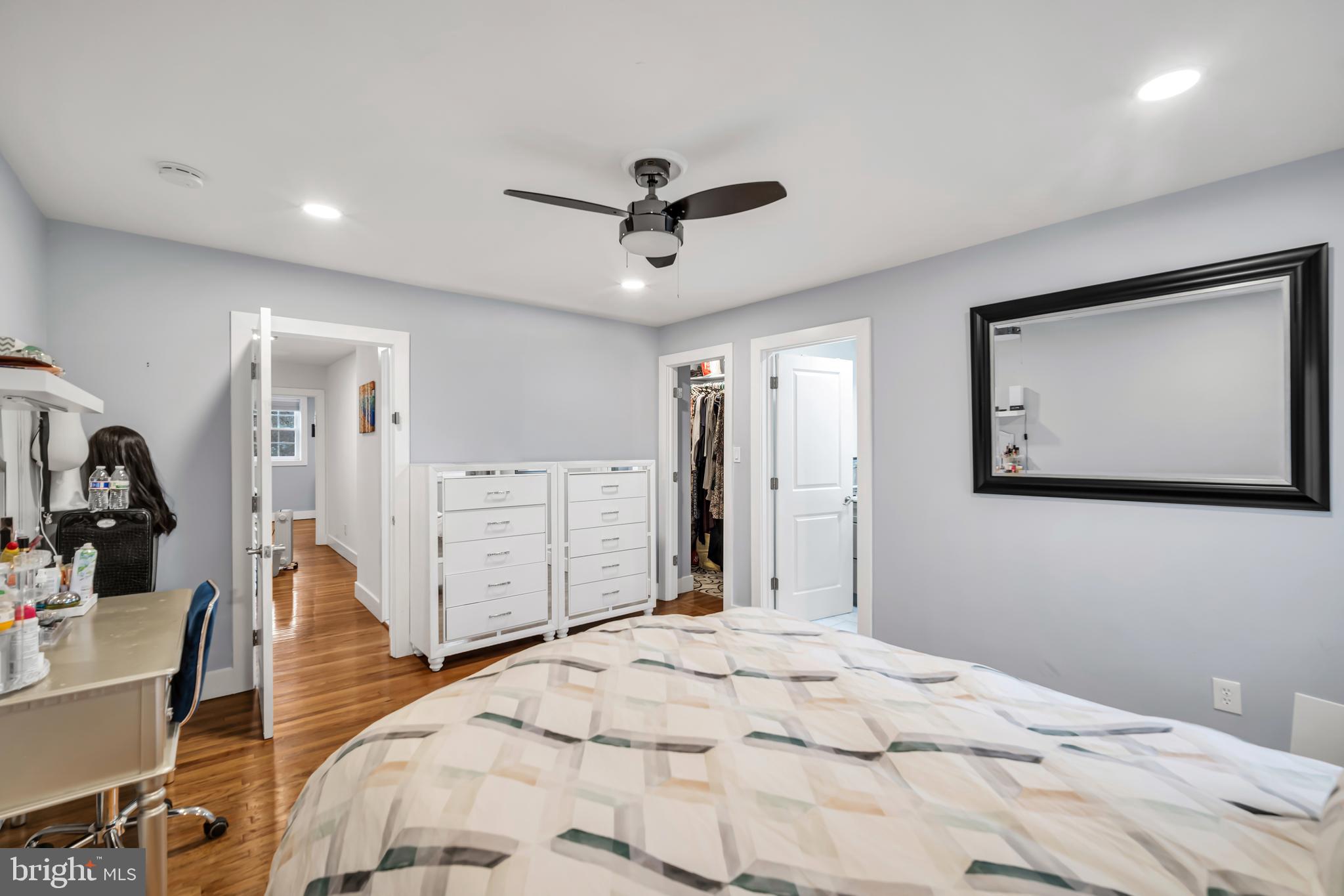 SOMERTON - Residential