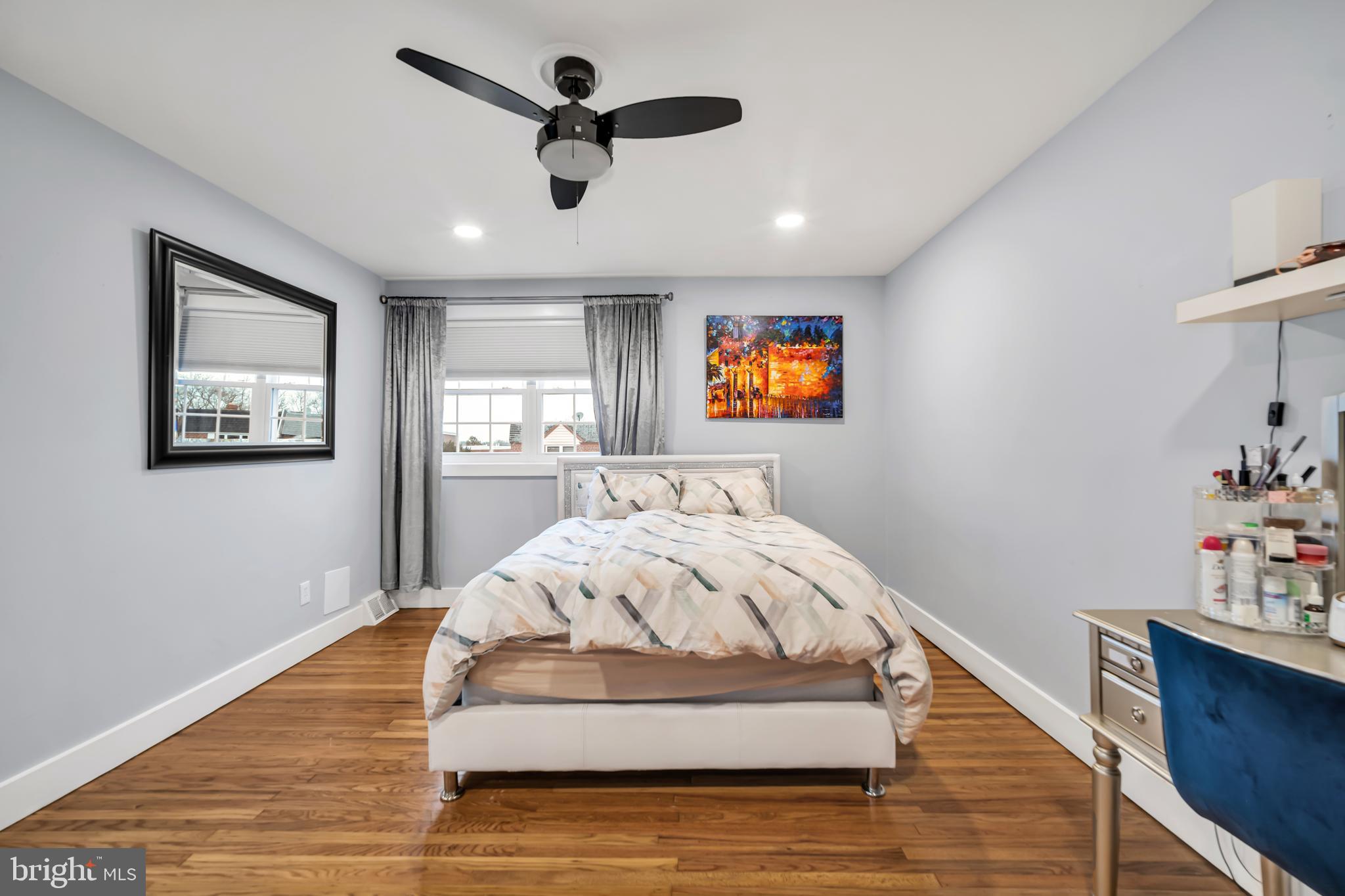 SOMERTON - Residential