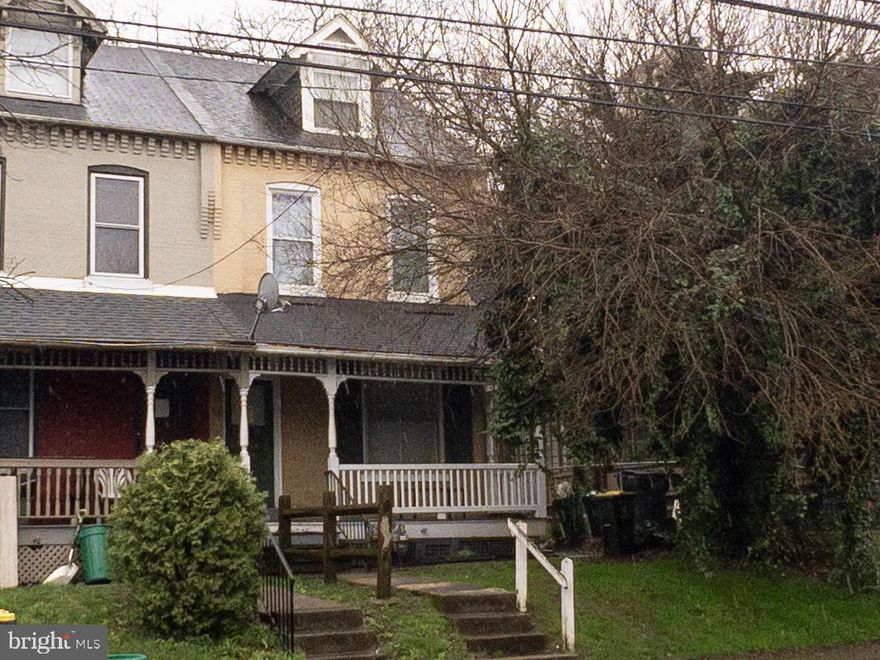 Opportunity to invest in a turn-key operation! Fully occupied 2 unit - one lease is monthly, one is a year. Separated gas and electric for the 2 units. Unit 1 is first floor and is 1 bedroom/1bath with a full kitchen. Unit 2 is a 2 bedroom/1 bath on 2nd/3rd floors with a full kitchen. Gas boiler heat and gas hot water for both spaces. Tenants take pride in their spaces and want to stay on.